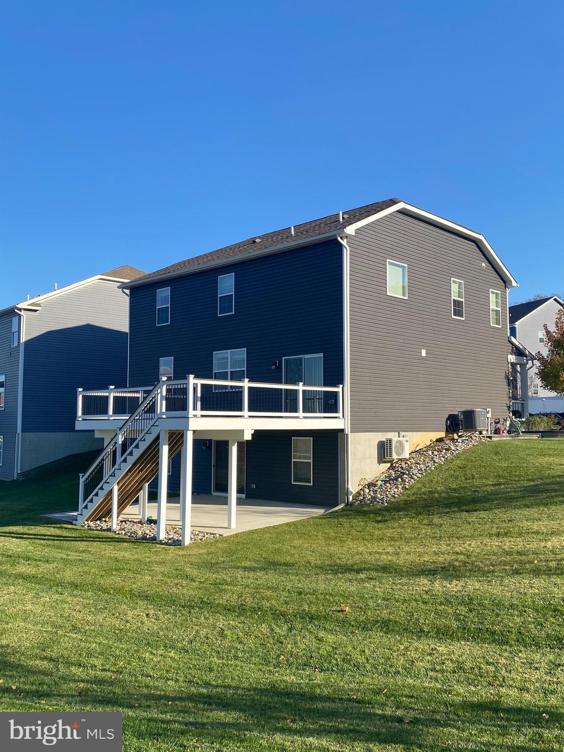 213 SEVEN SPRINGS LANE