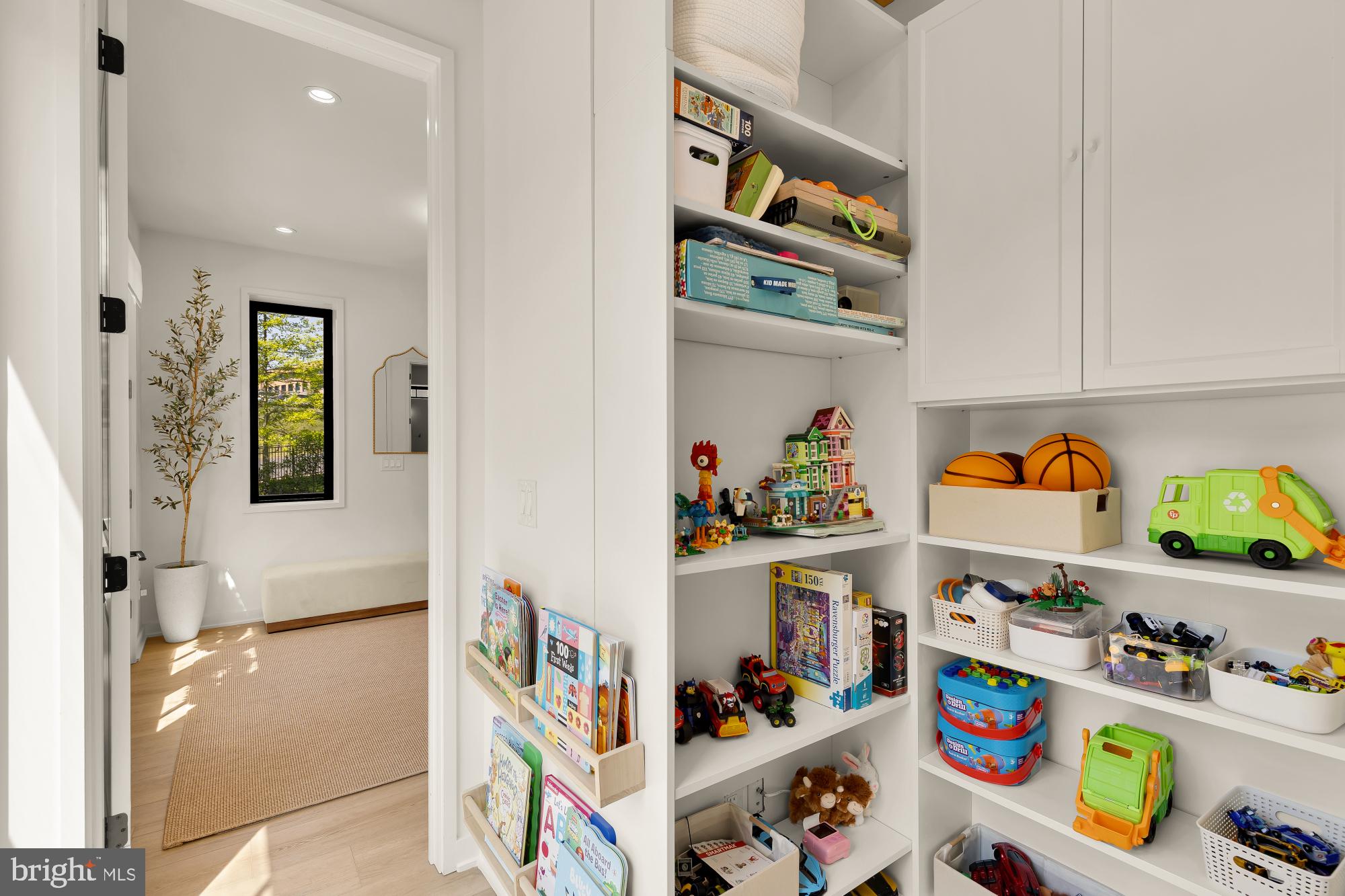 ALCOVA HEIGHTS - Residential