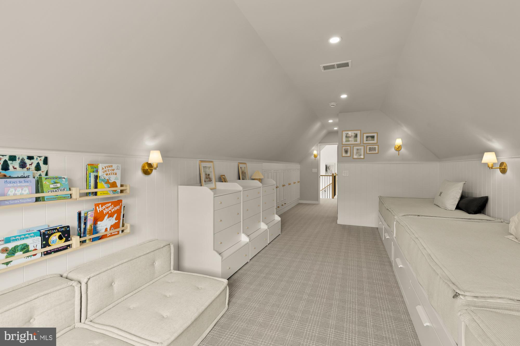 ALCOVA HEIGHTS - Residential