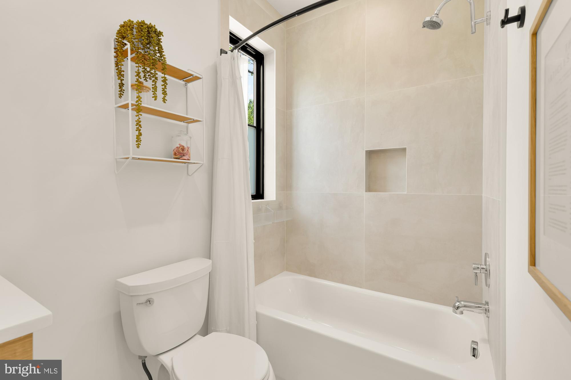 ALCOVA HEIGHTS - Residential