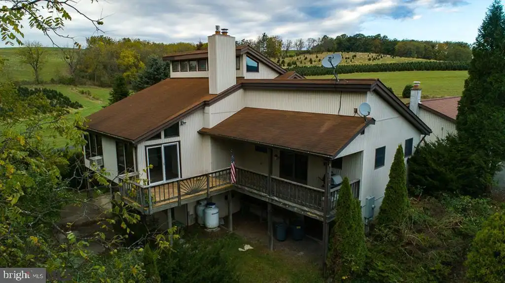 189 Geary Road, Centre Hall, PA 16828