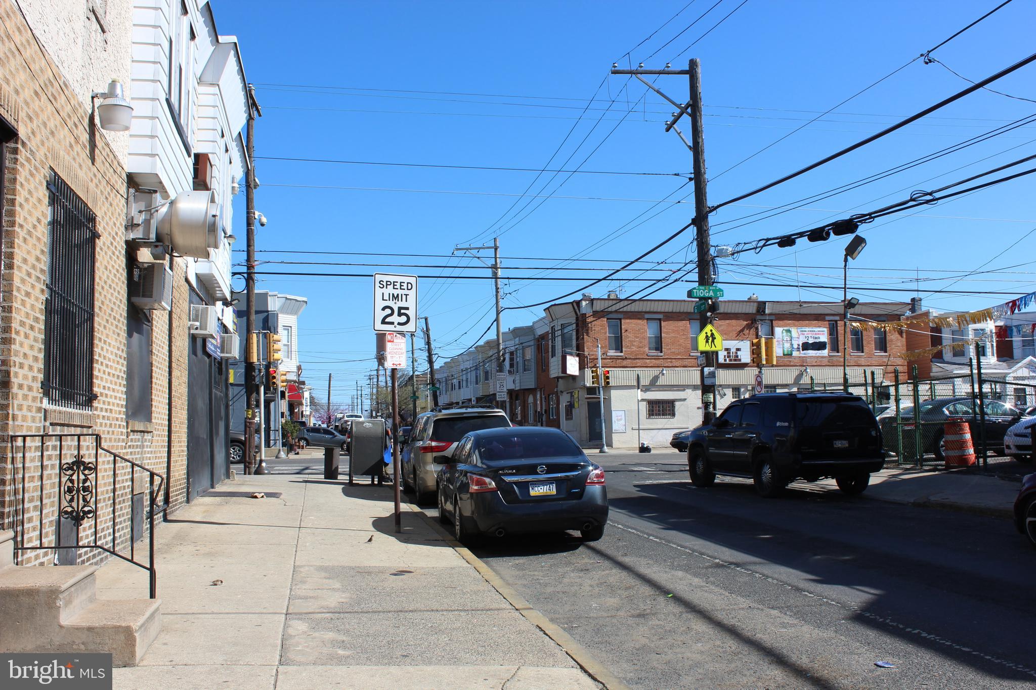 KENSINGTON - Commercial Sale