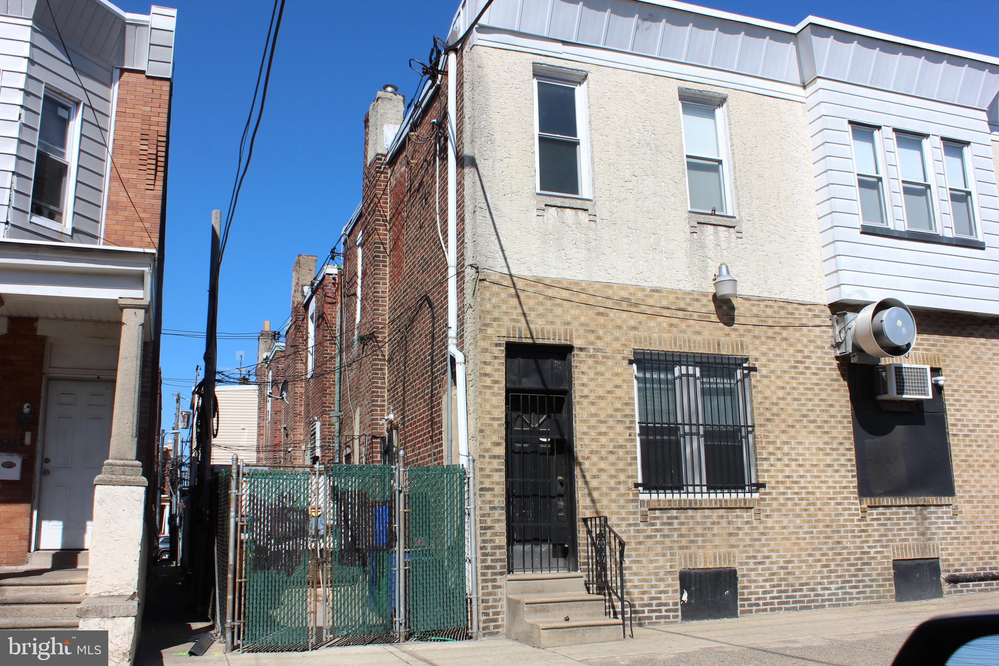 KENSINGTON - Commercial Sale