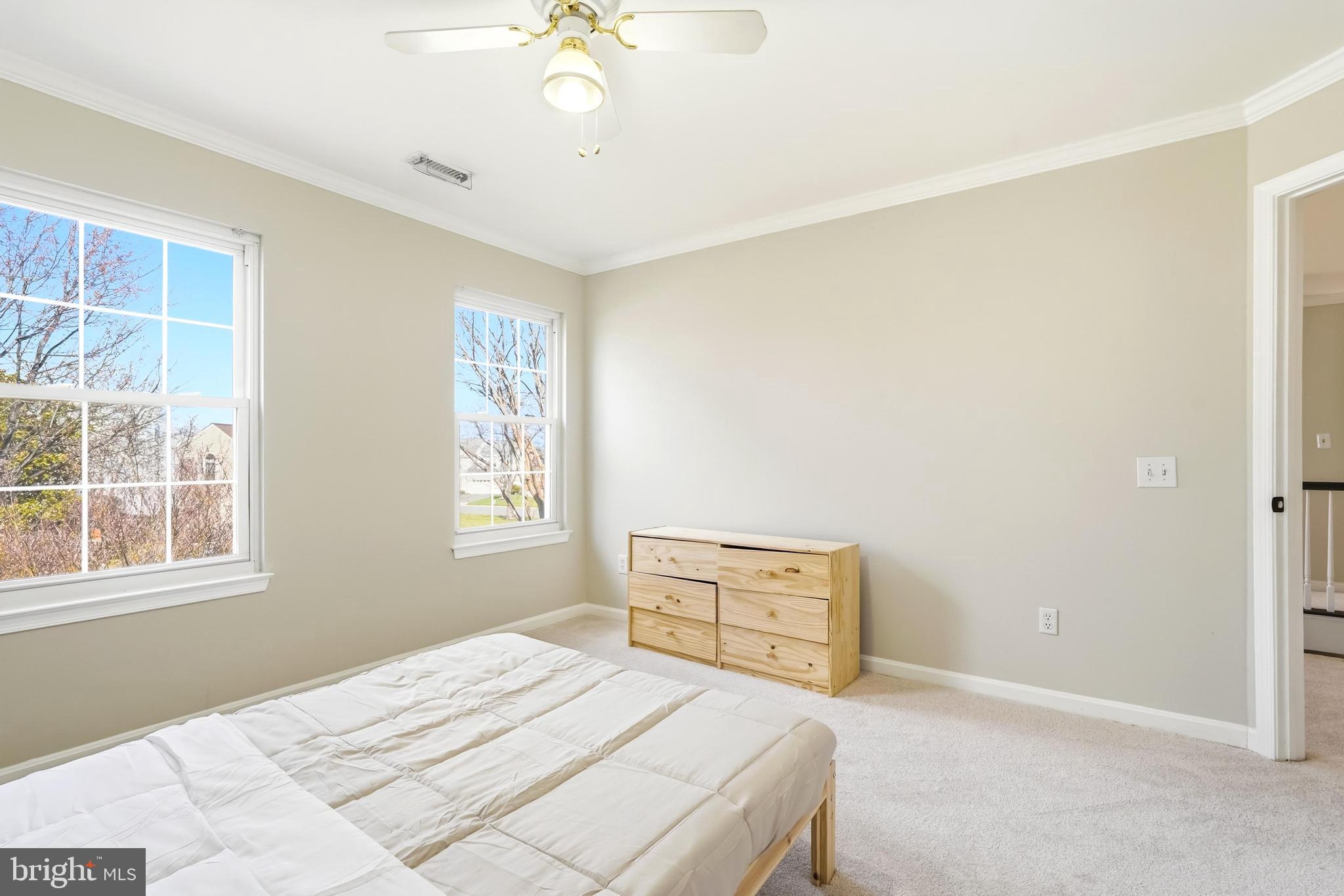 ASHBURN FARM - Residential