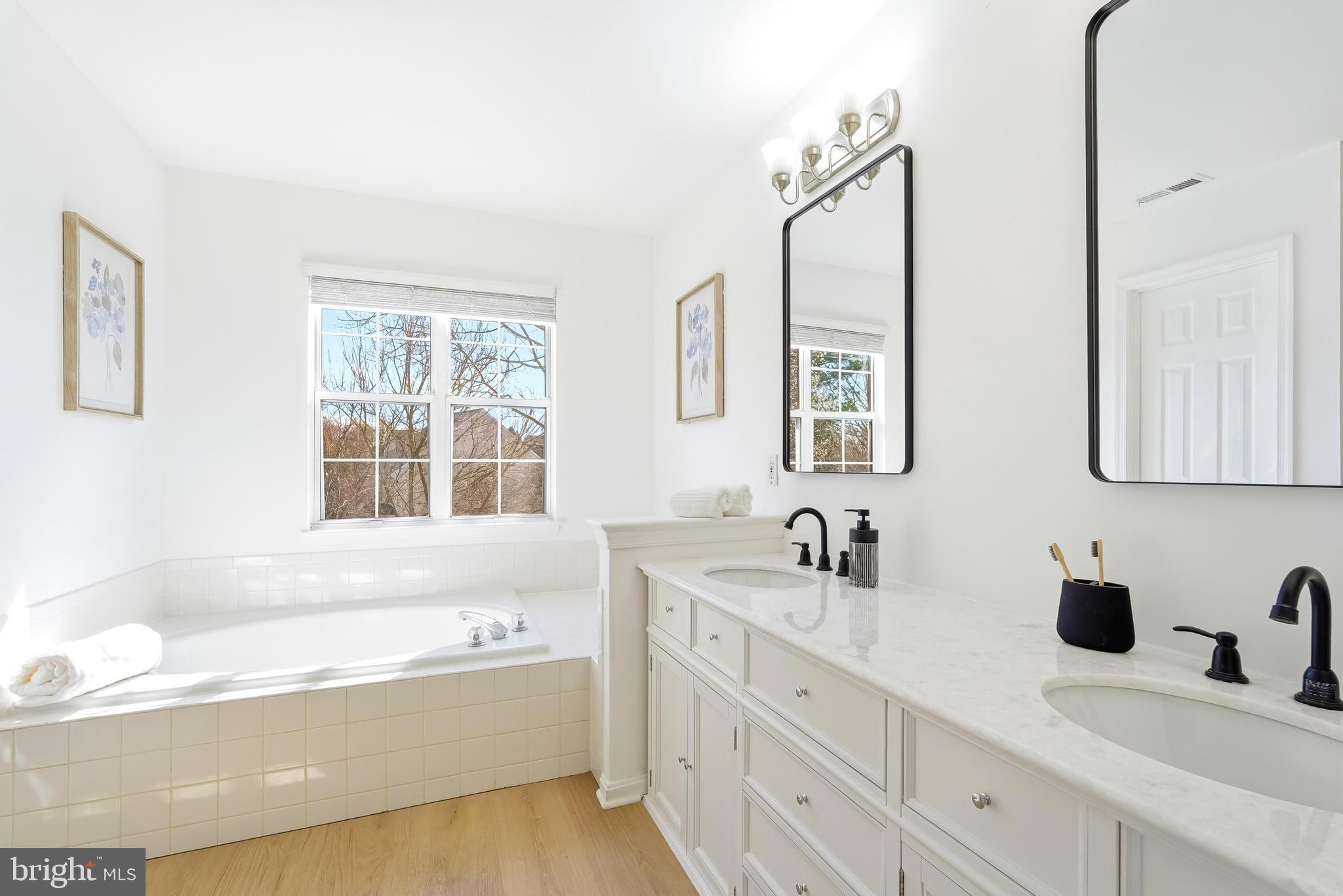 ASHBURN FARM - Residential