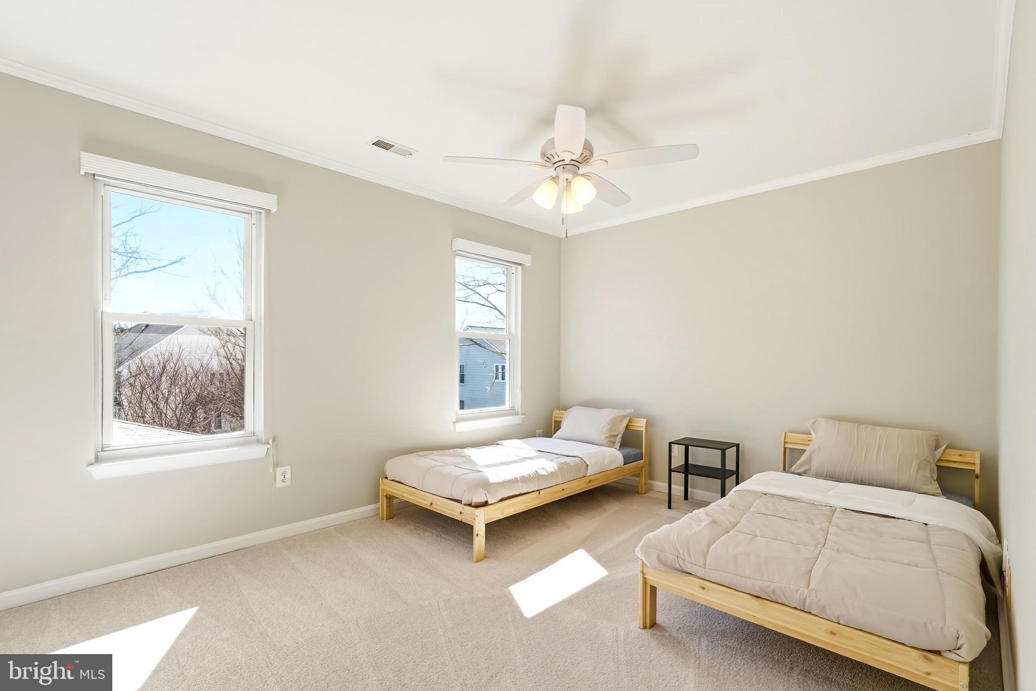 ASHBURN FARM - Residential