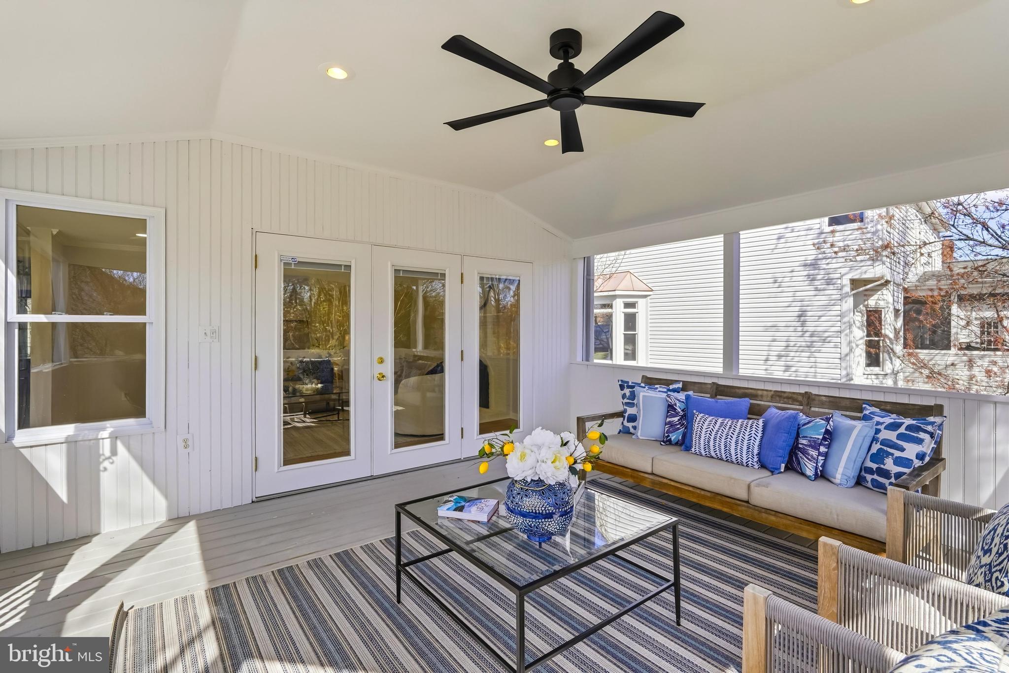 ASHBURN FARM - Residential