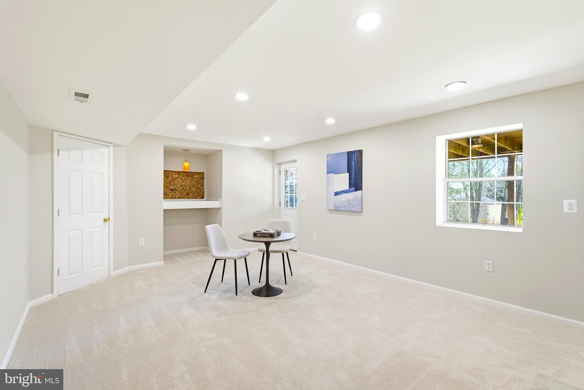 ASHBURN FARM - Residential