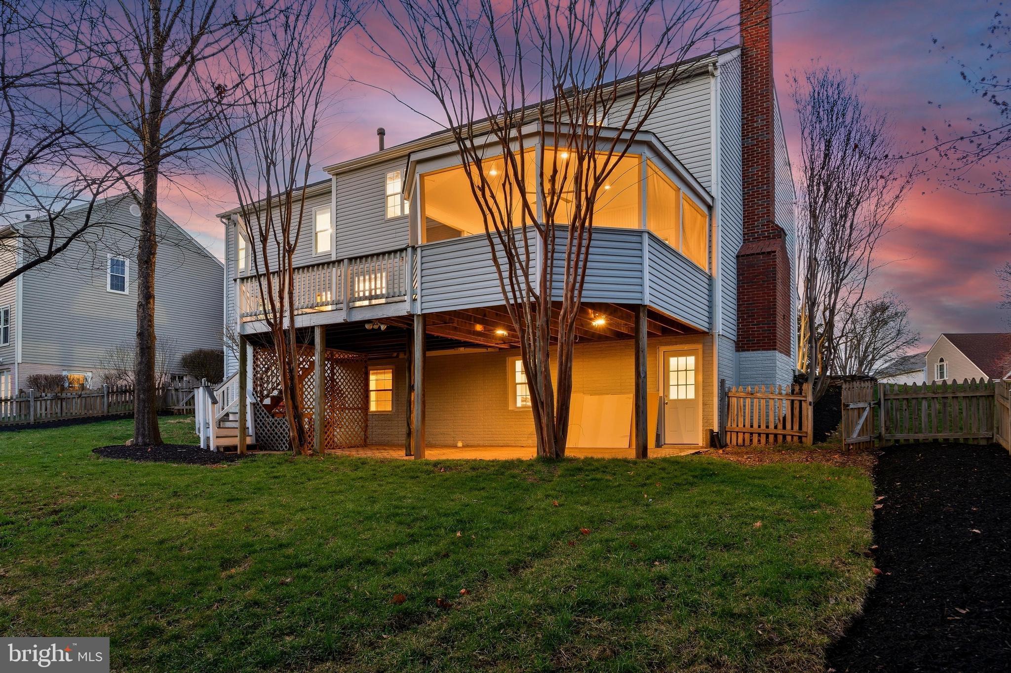 ASHBURN FARM - Residential