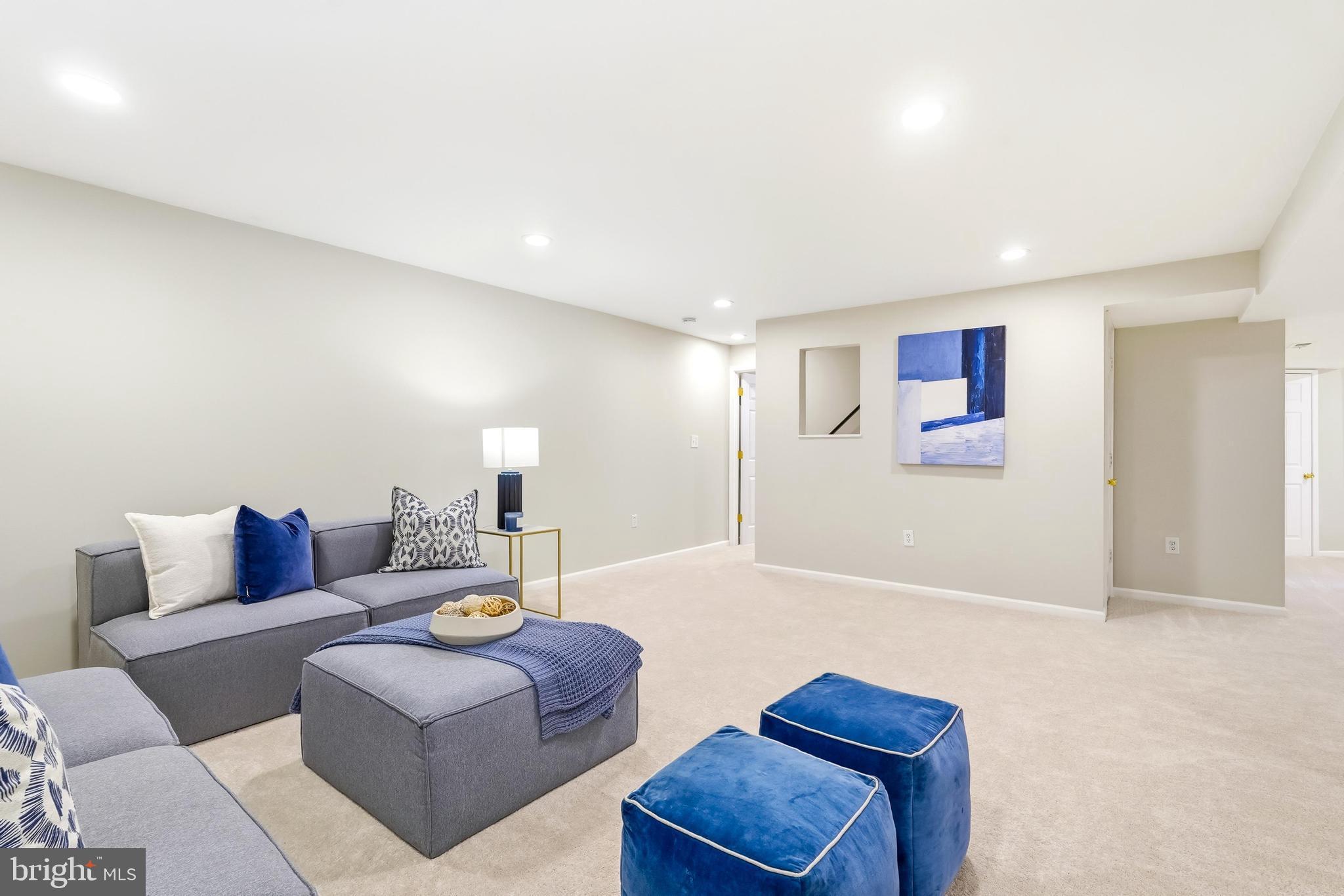 ASHBURN FARM - Residential