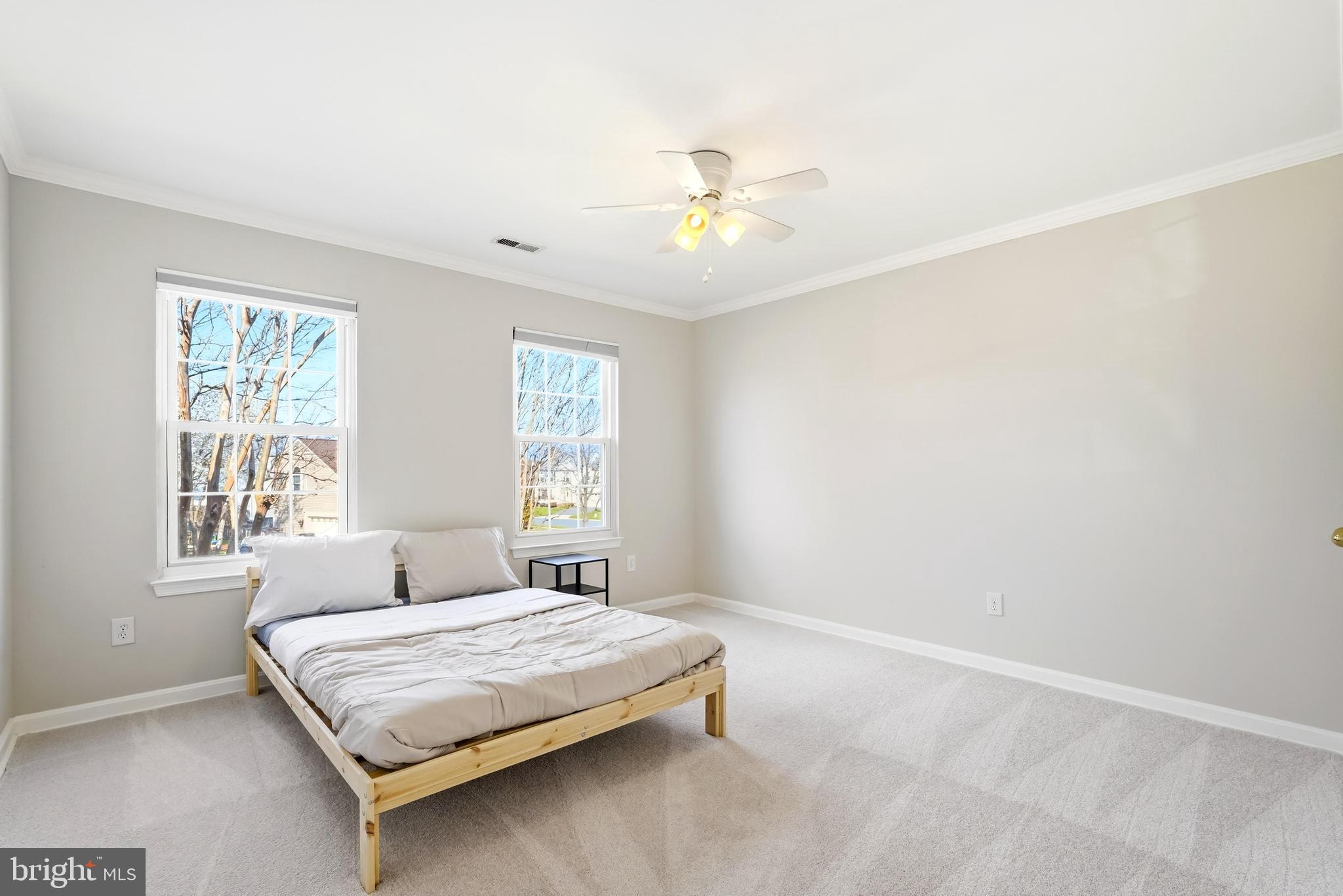 ASHBURN FARM - Residential