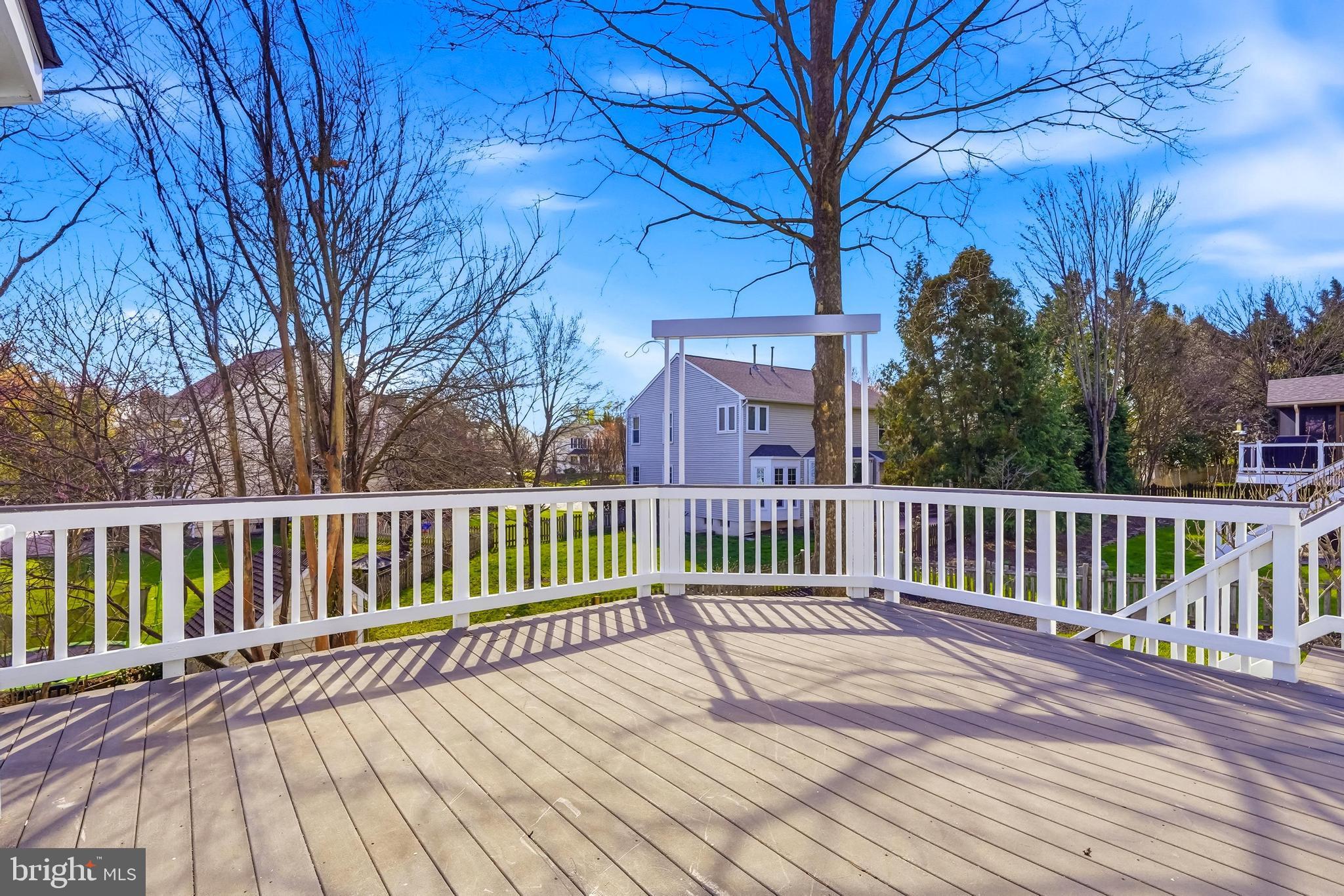 ASHBURN FARM - Residential