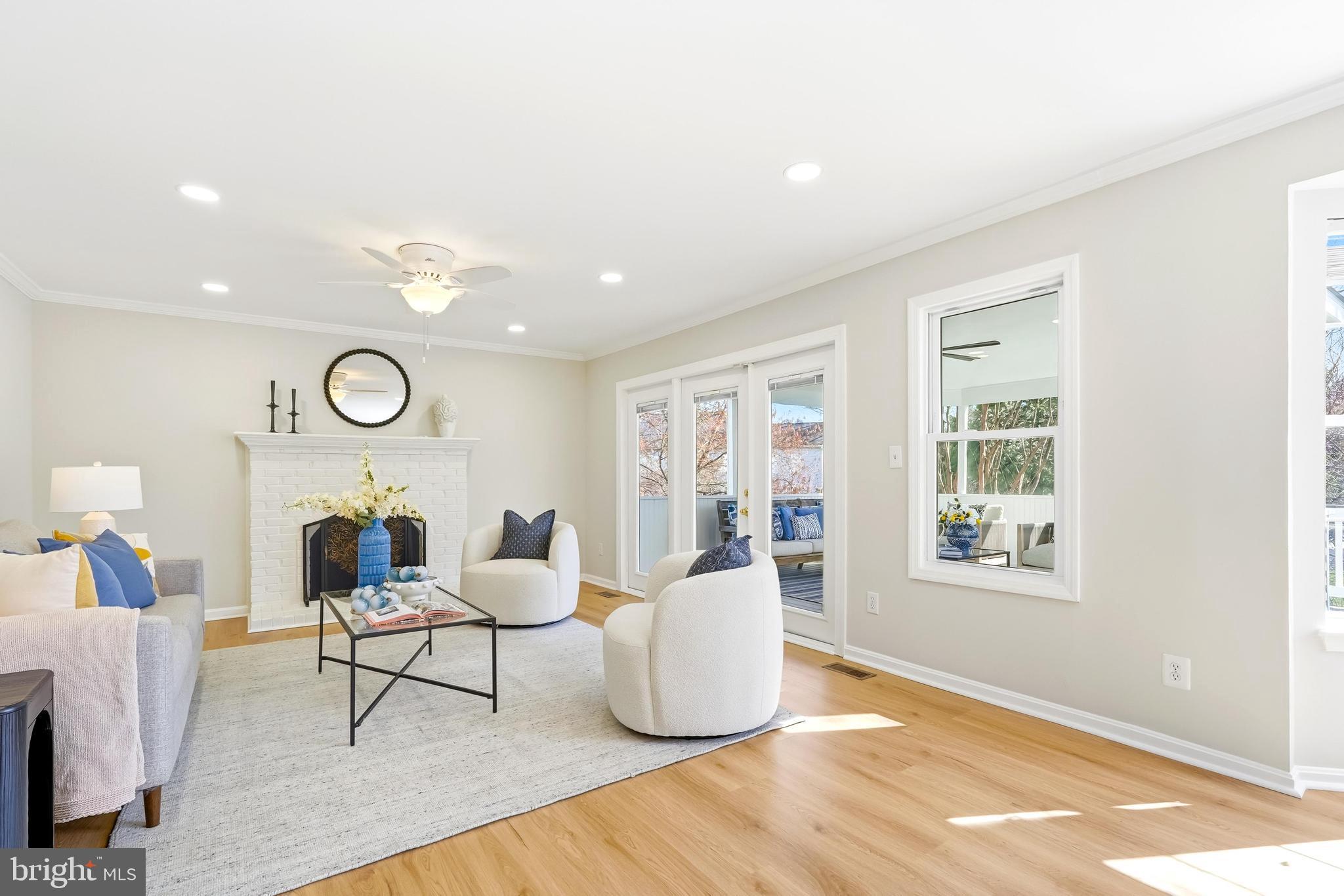 ASHBURN FARM - Residential