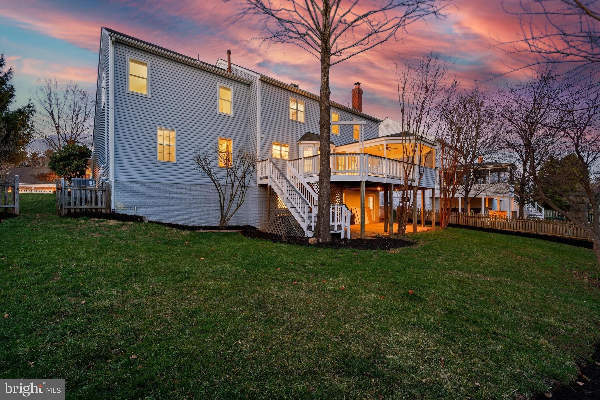 ASHBURN FARM - Residential