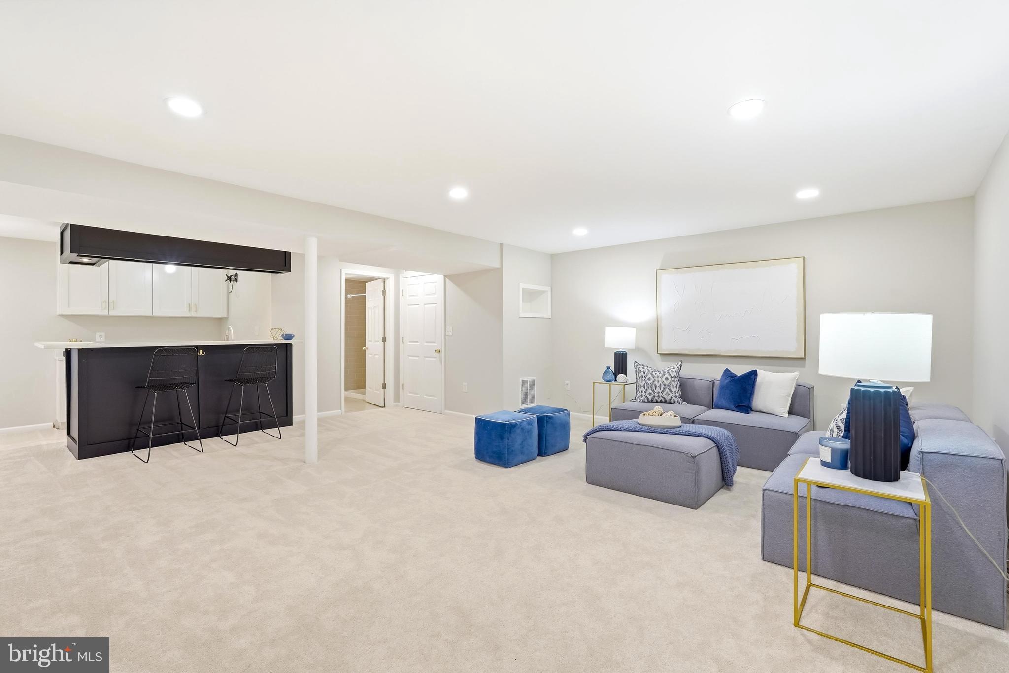 ASHBURN FARM - Residential