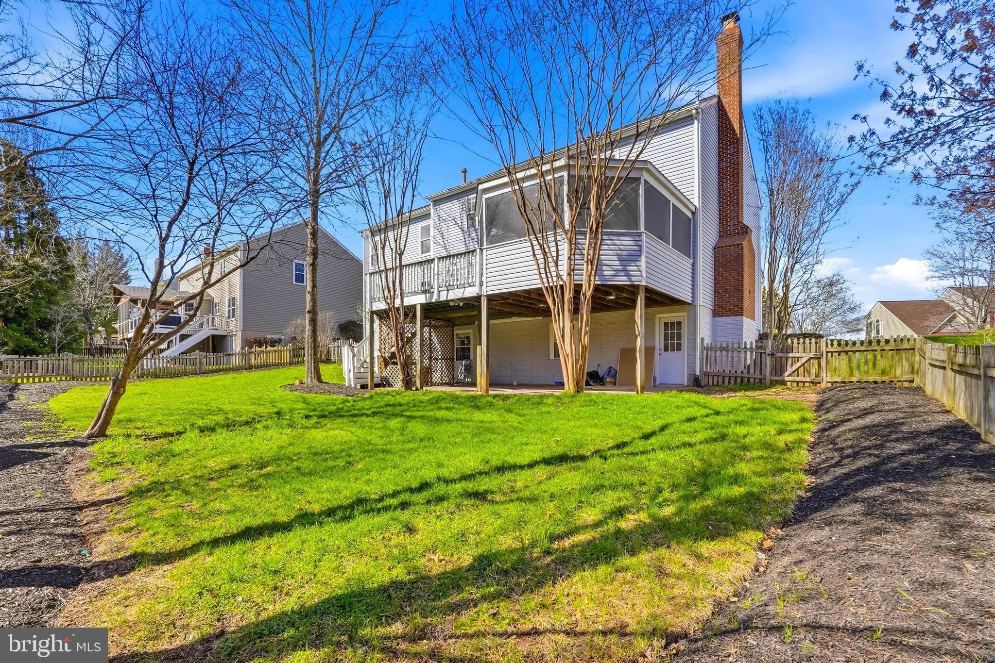 ASHBURN FARM - Residential