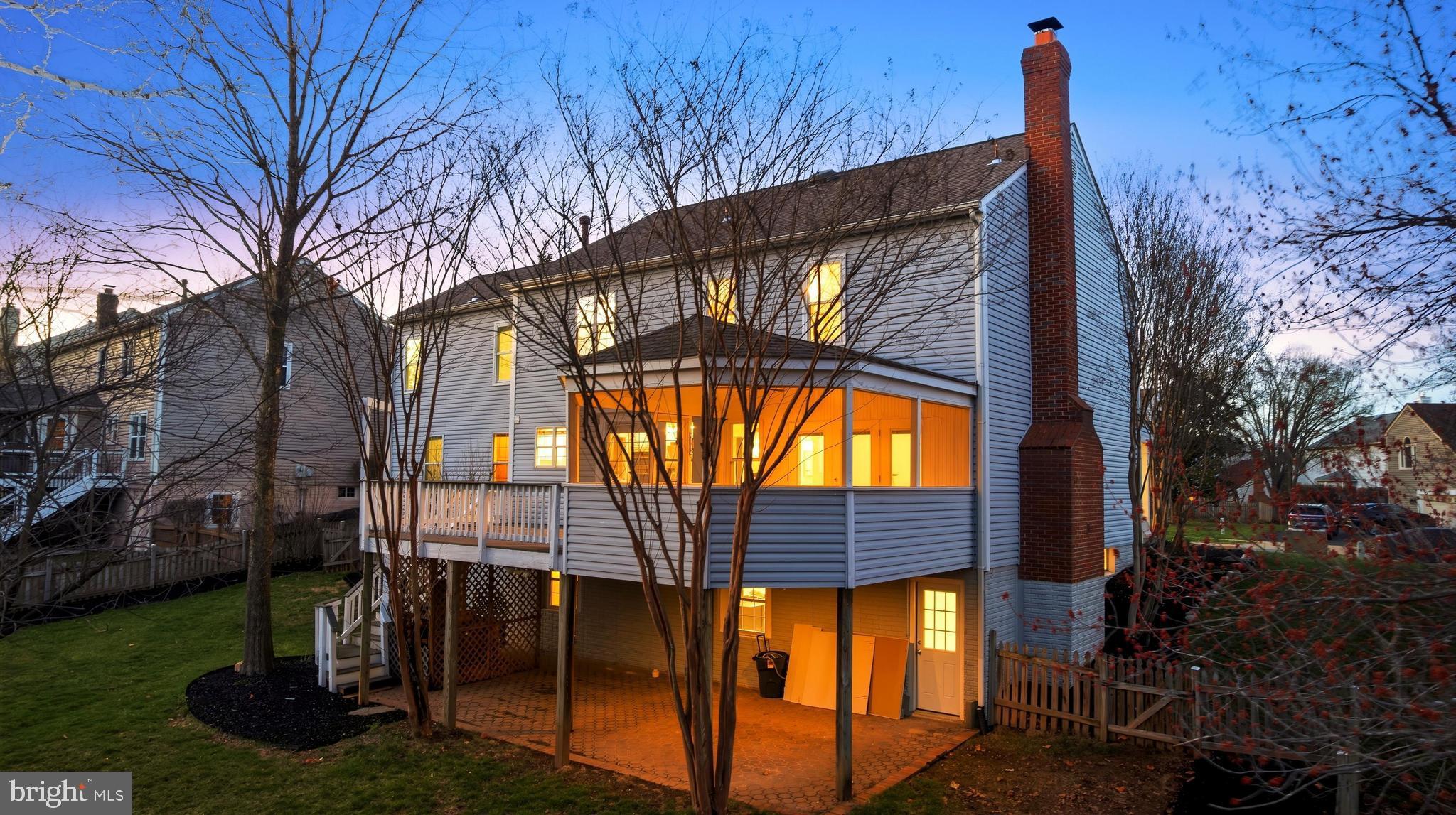 ASHBURN FARM - Residential