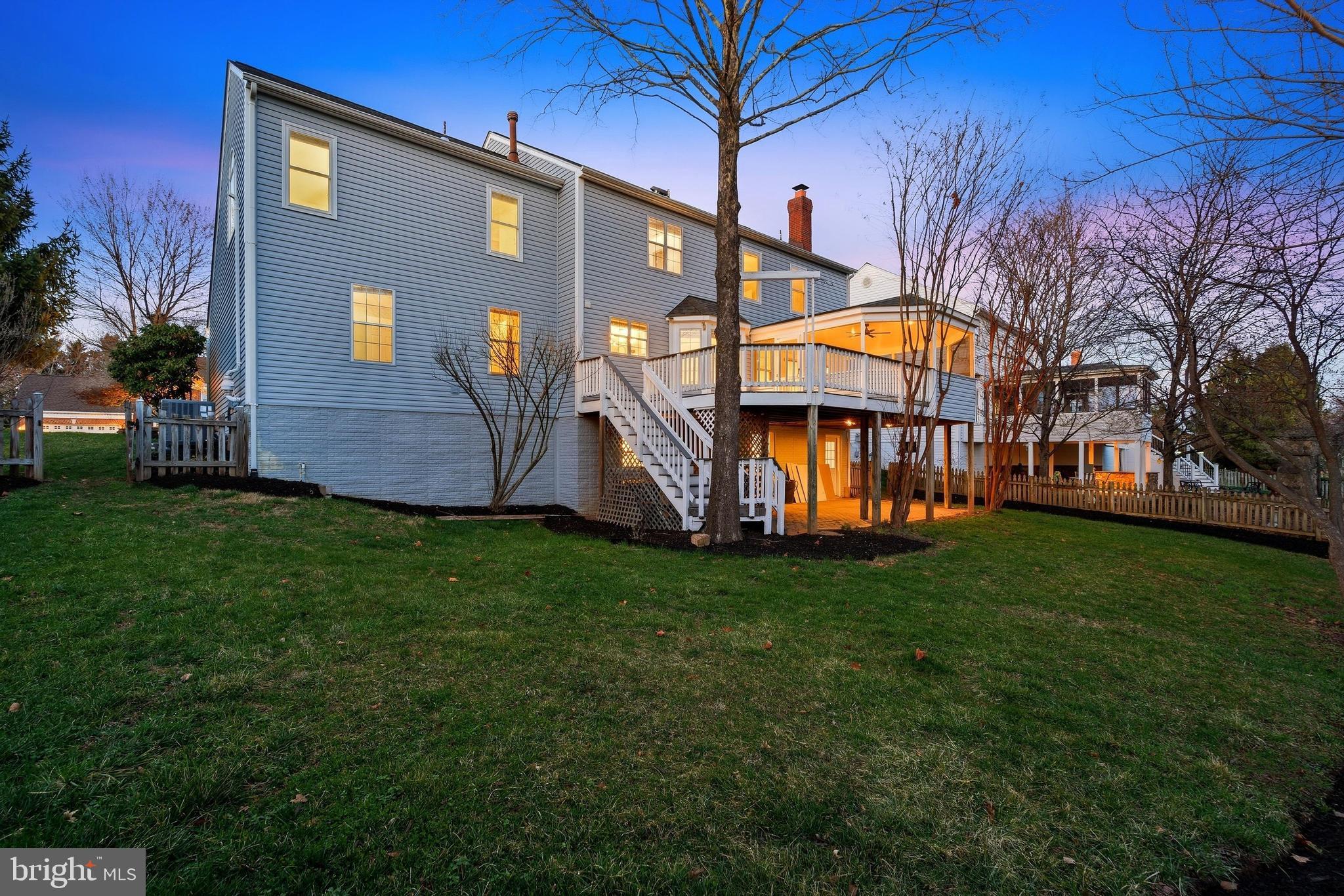 ASHBURN FARM - Residential