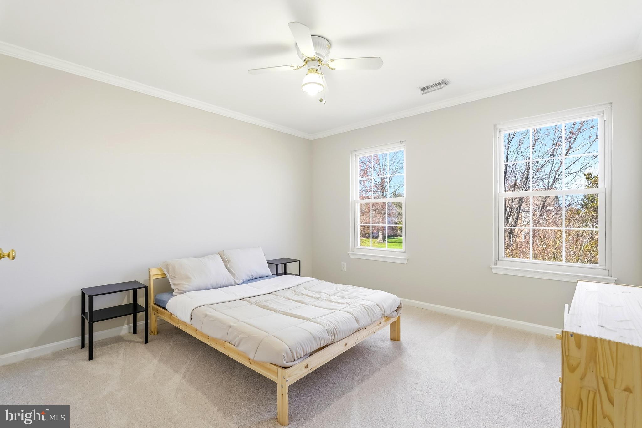 ASHBURN FARM - Residential