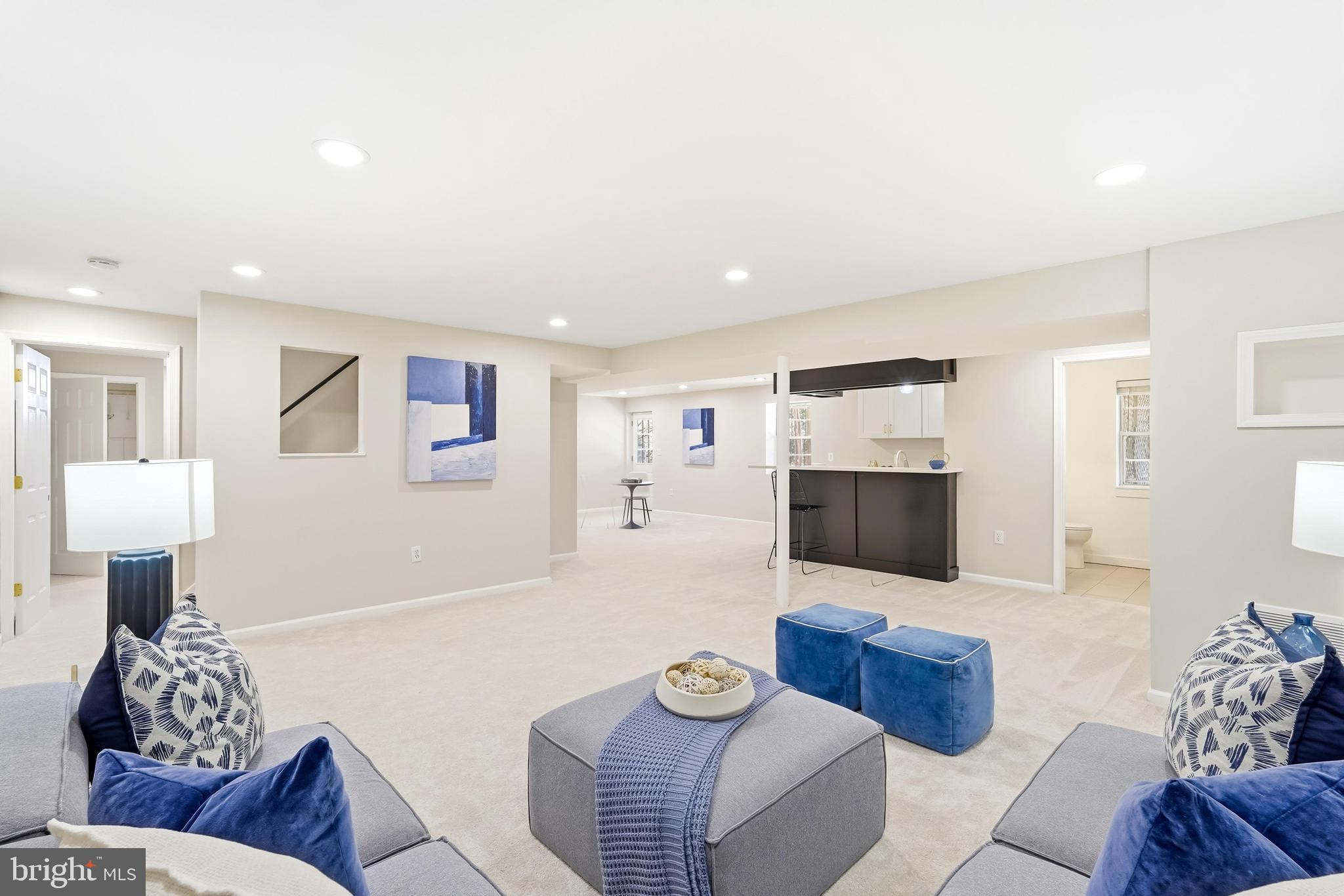 ASHBURN FARM - Residential