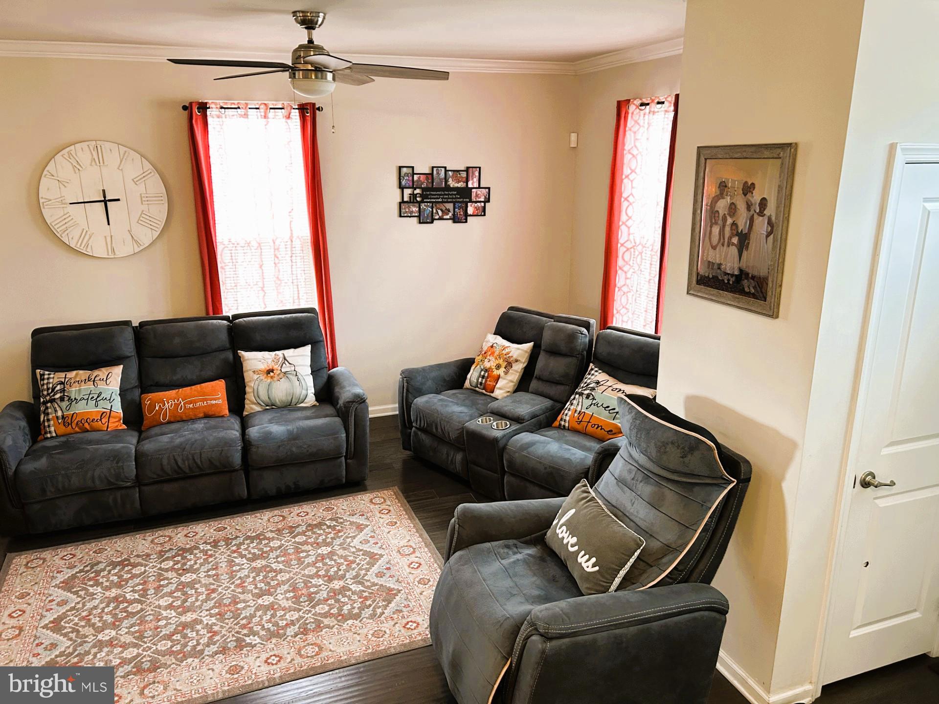 MONTGOMERY VIEW - Residential