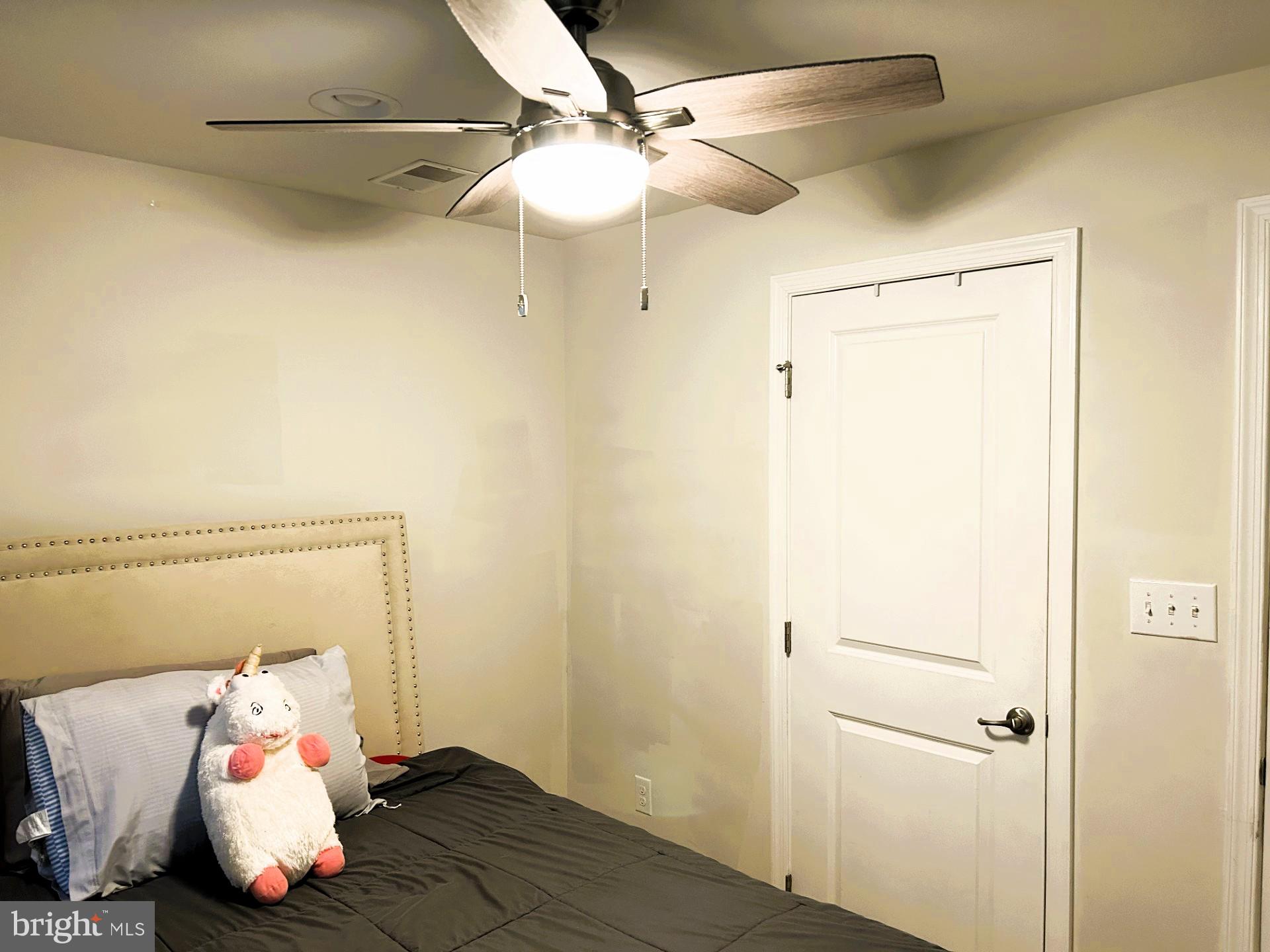 MONTGOMERY VIEW - Residential