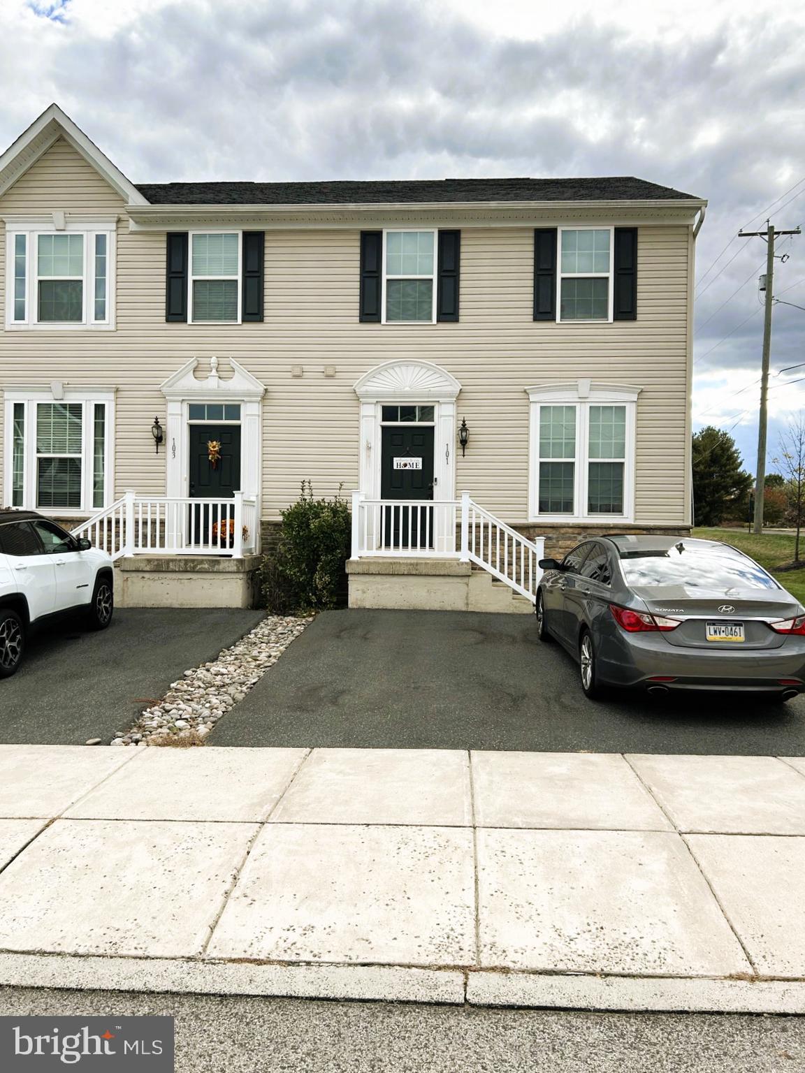 MONTGOMERY VIEW - Residential