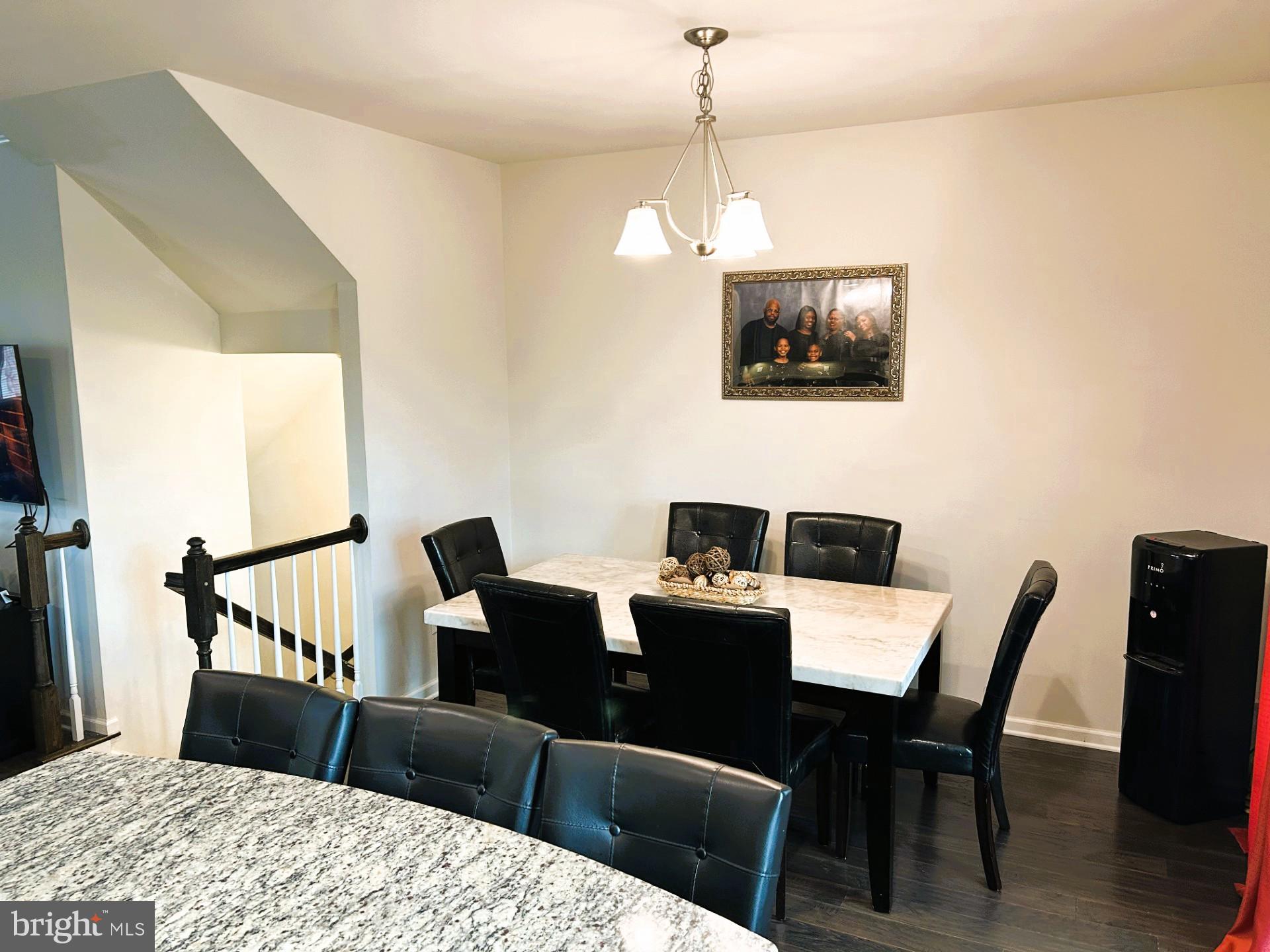 MONTGOMERY VIEW - Residential