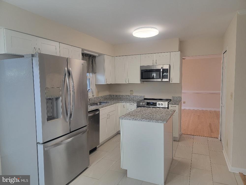 HERITAGE OAKS - Residential Lease