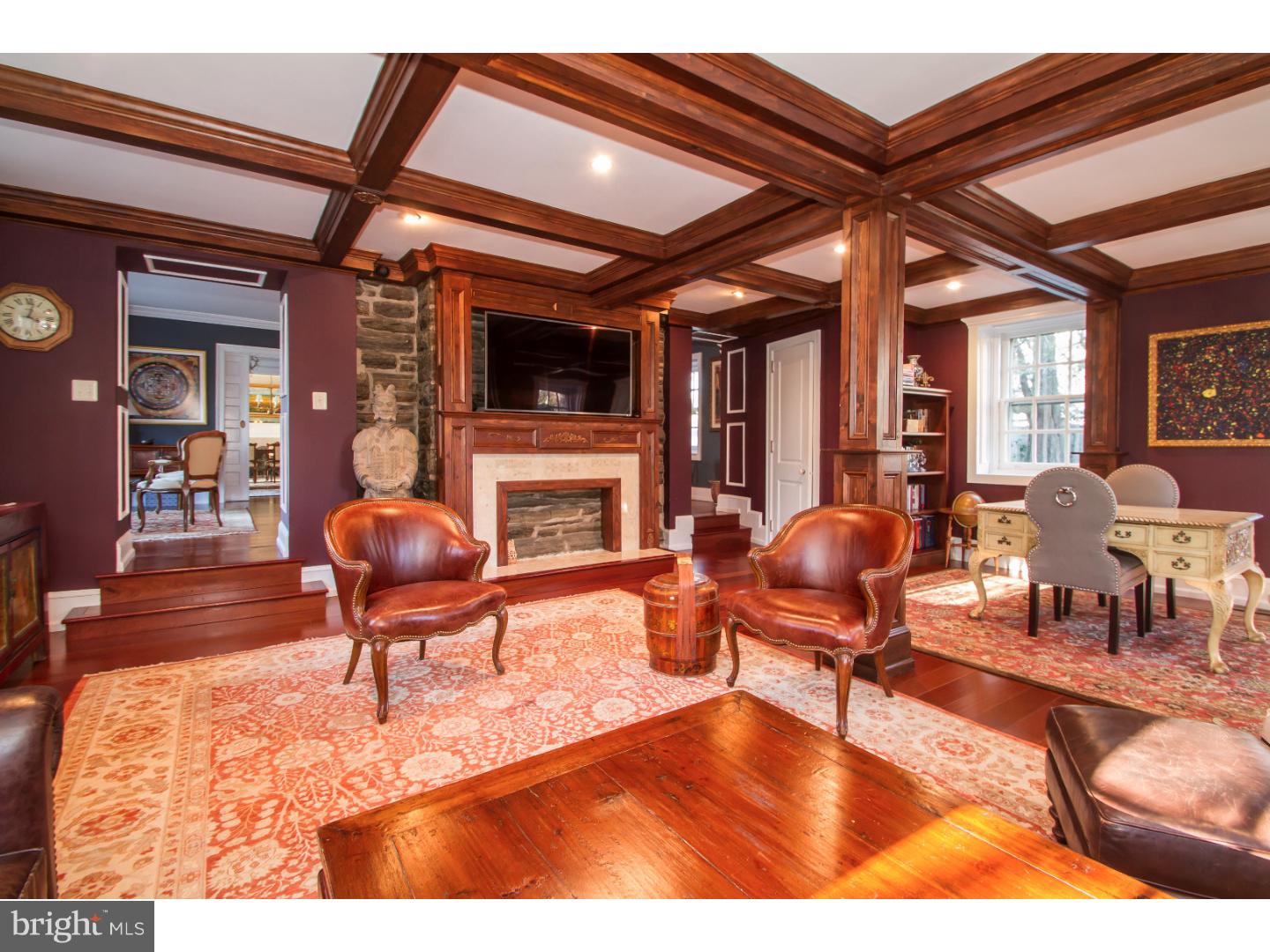 CHESTNUT HILL - Residential