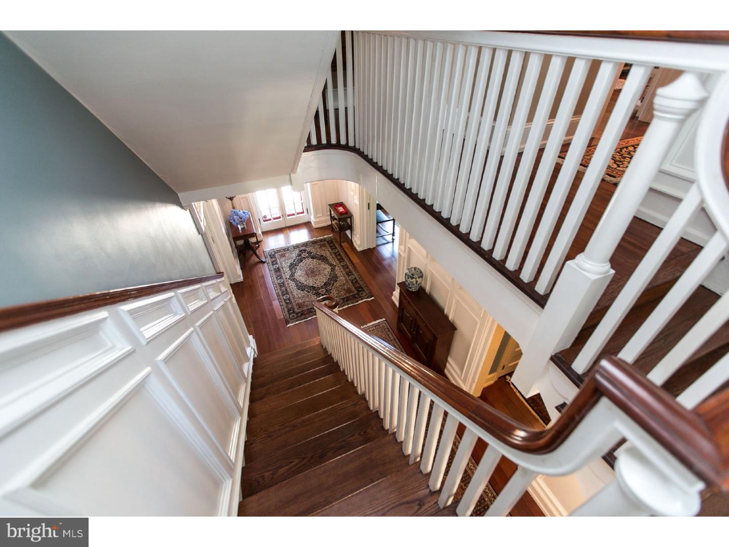 CHESTNUT HILL - Residential