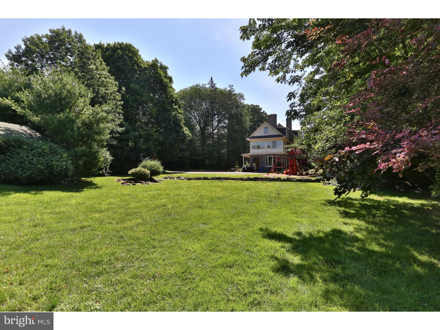 CHESTNUT HILL - Residential