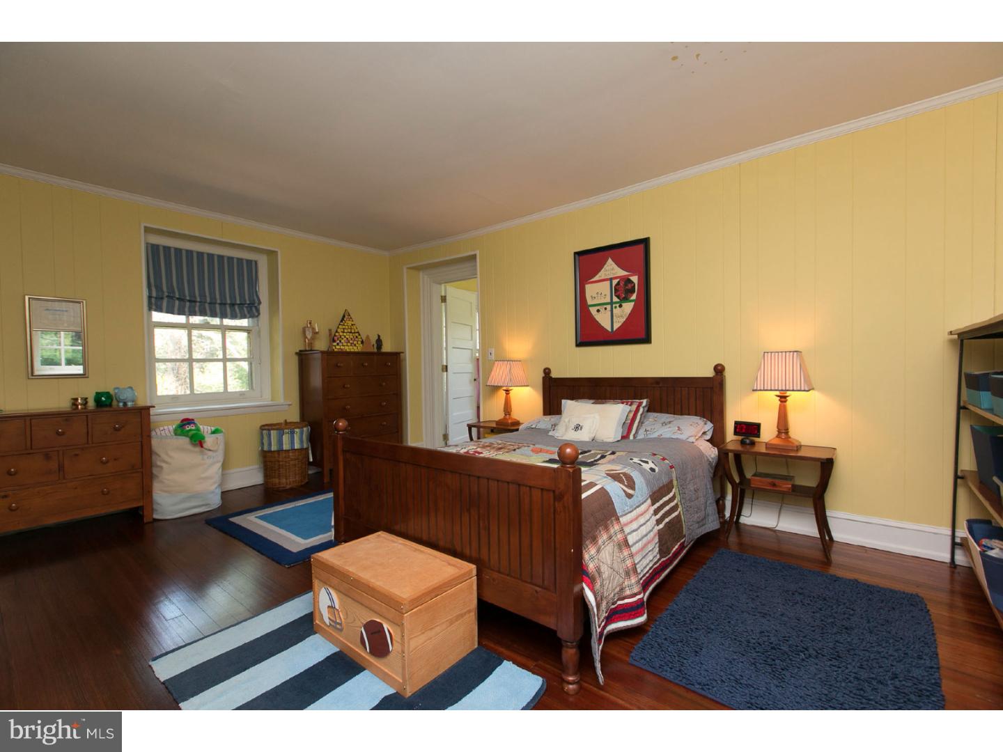 CHESTNUT HILL - Residential