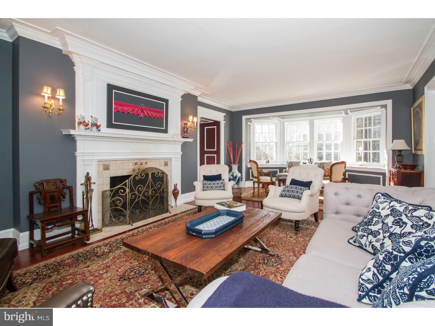 CHESTNUT HILL - Residential