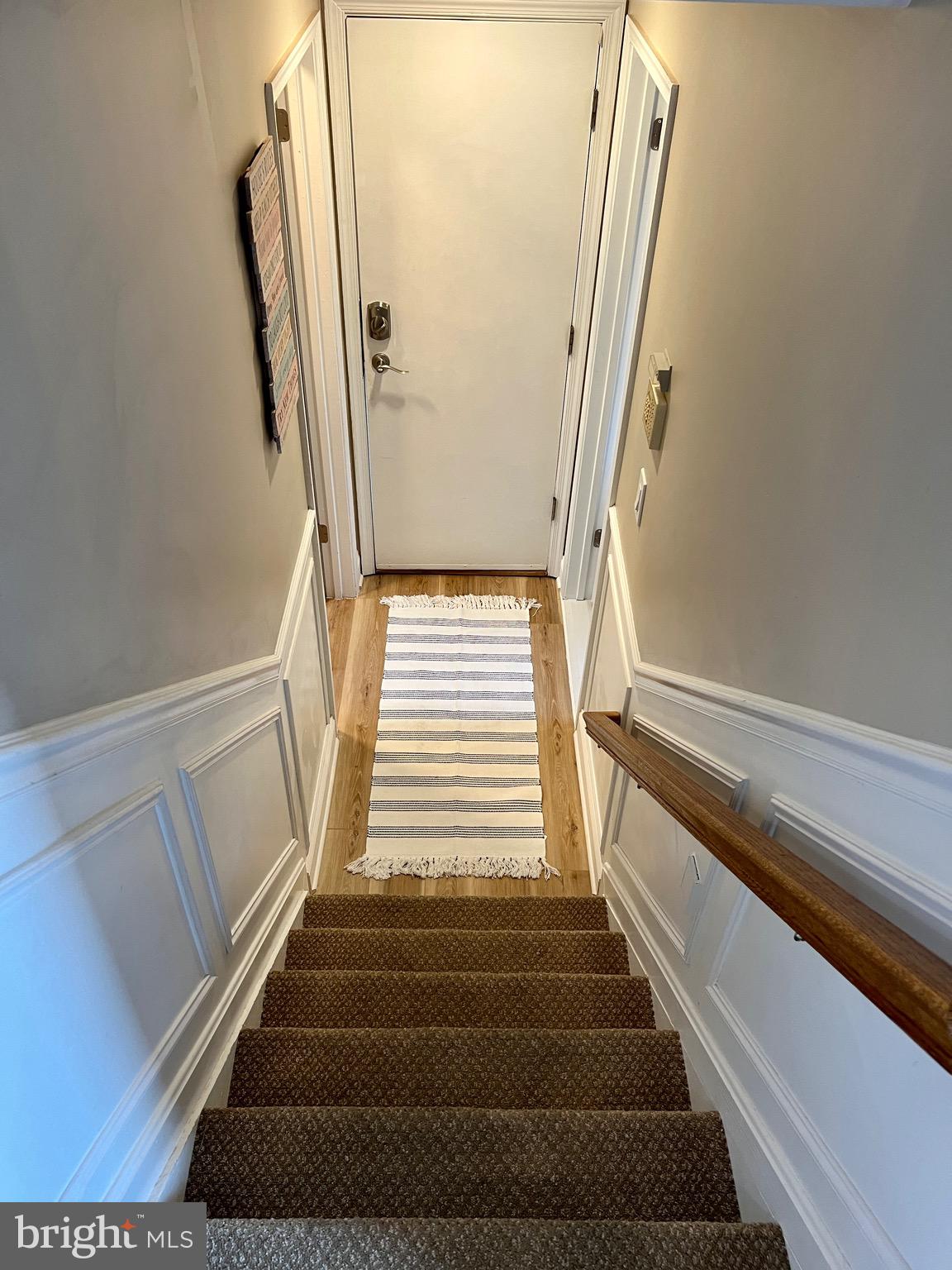 SEVEN COURTS - Residential