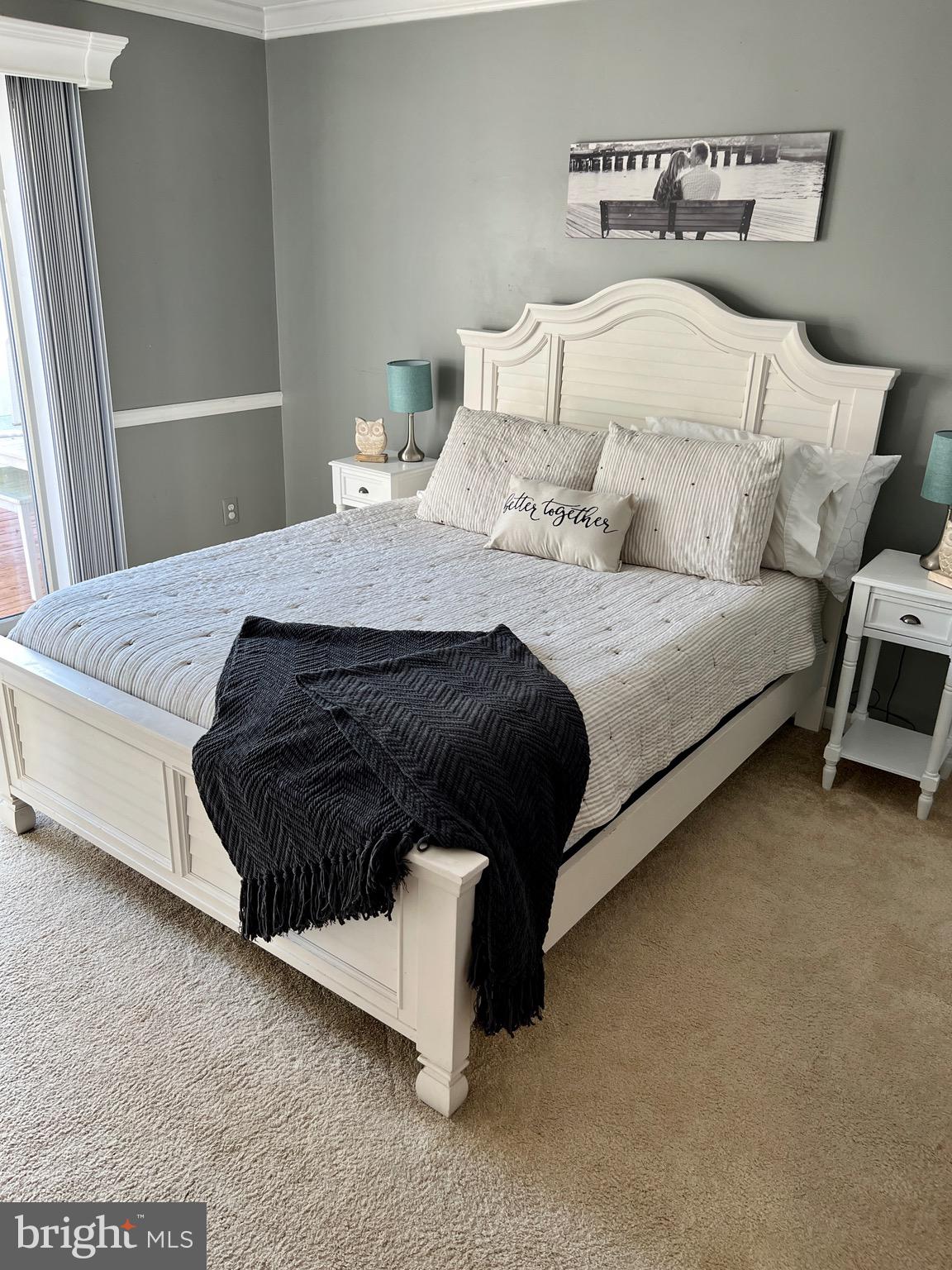 SEVEN COURTS - Residential