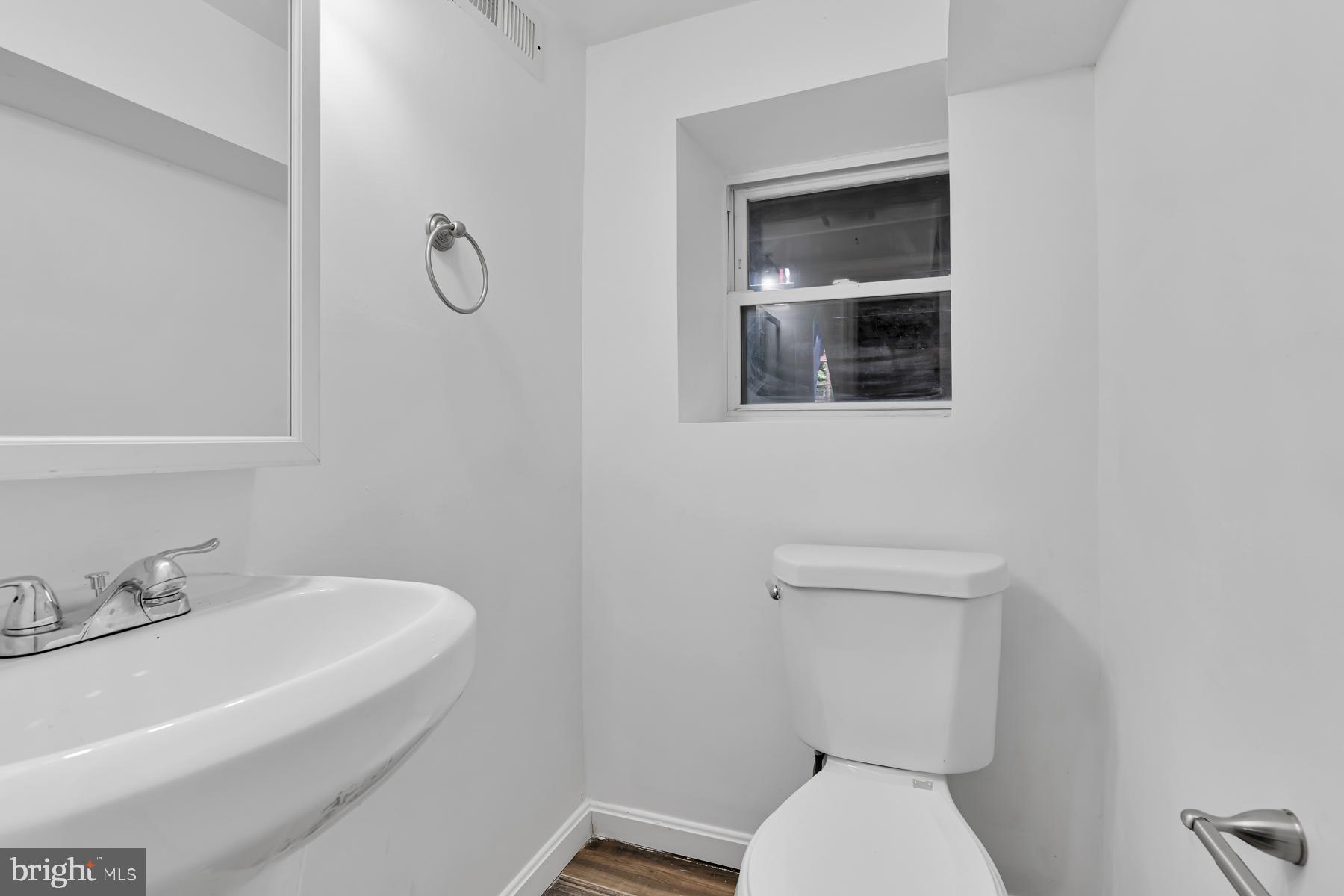 HARWOOD - Residential Lease