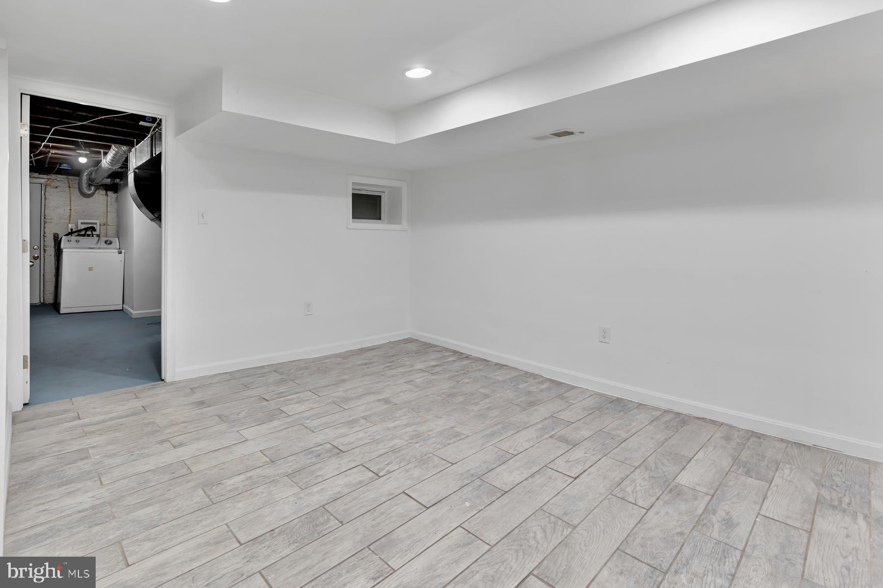 HARWOOD - Residential Lease