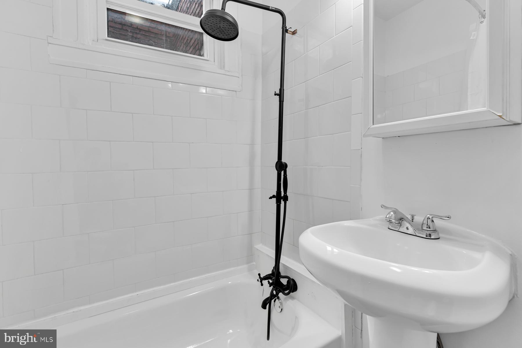 HARWOOD - Residential Lease