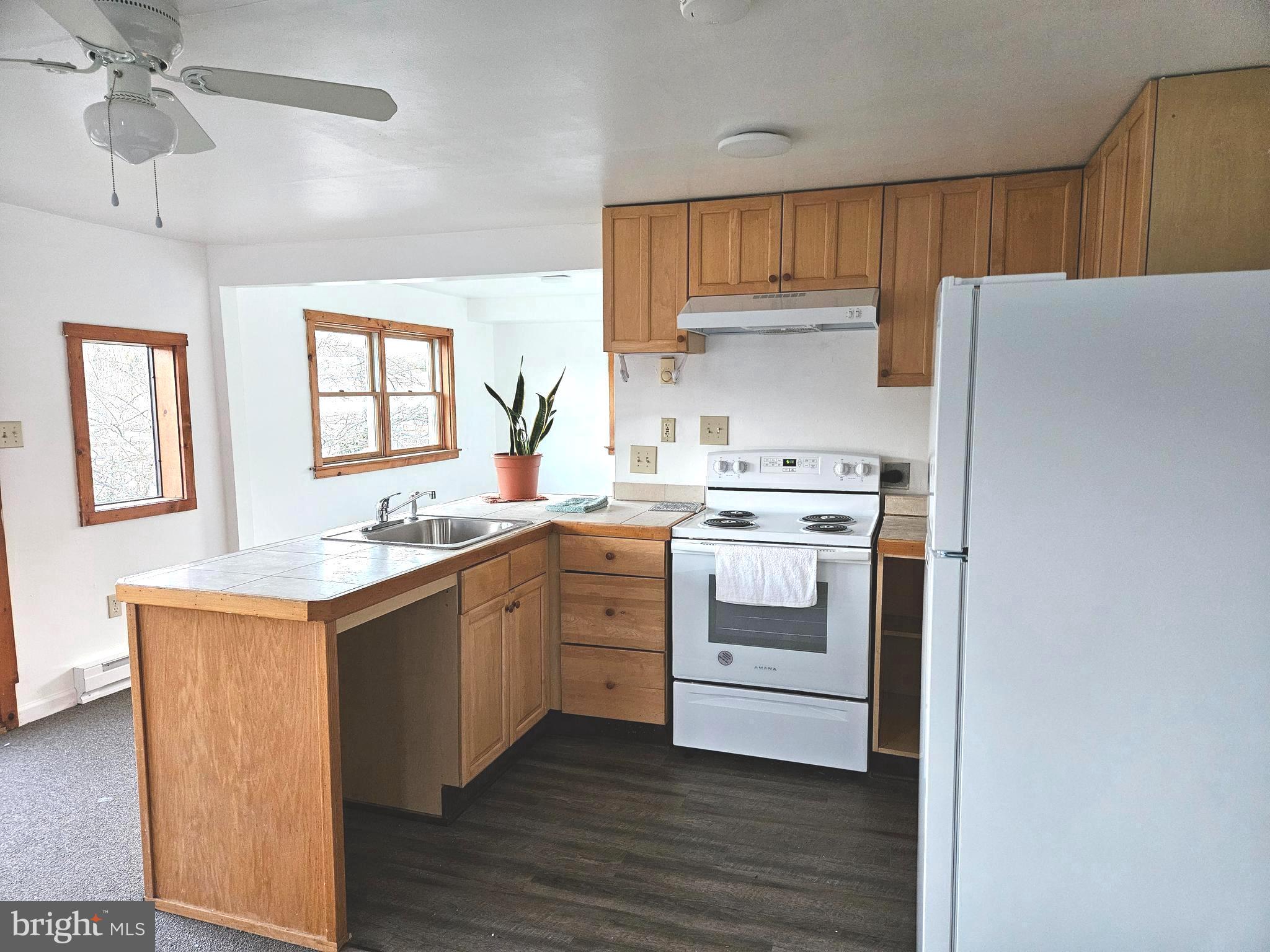 BERKELEY SPRINGS CORPORATION - Residential Lease