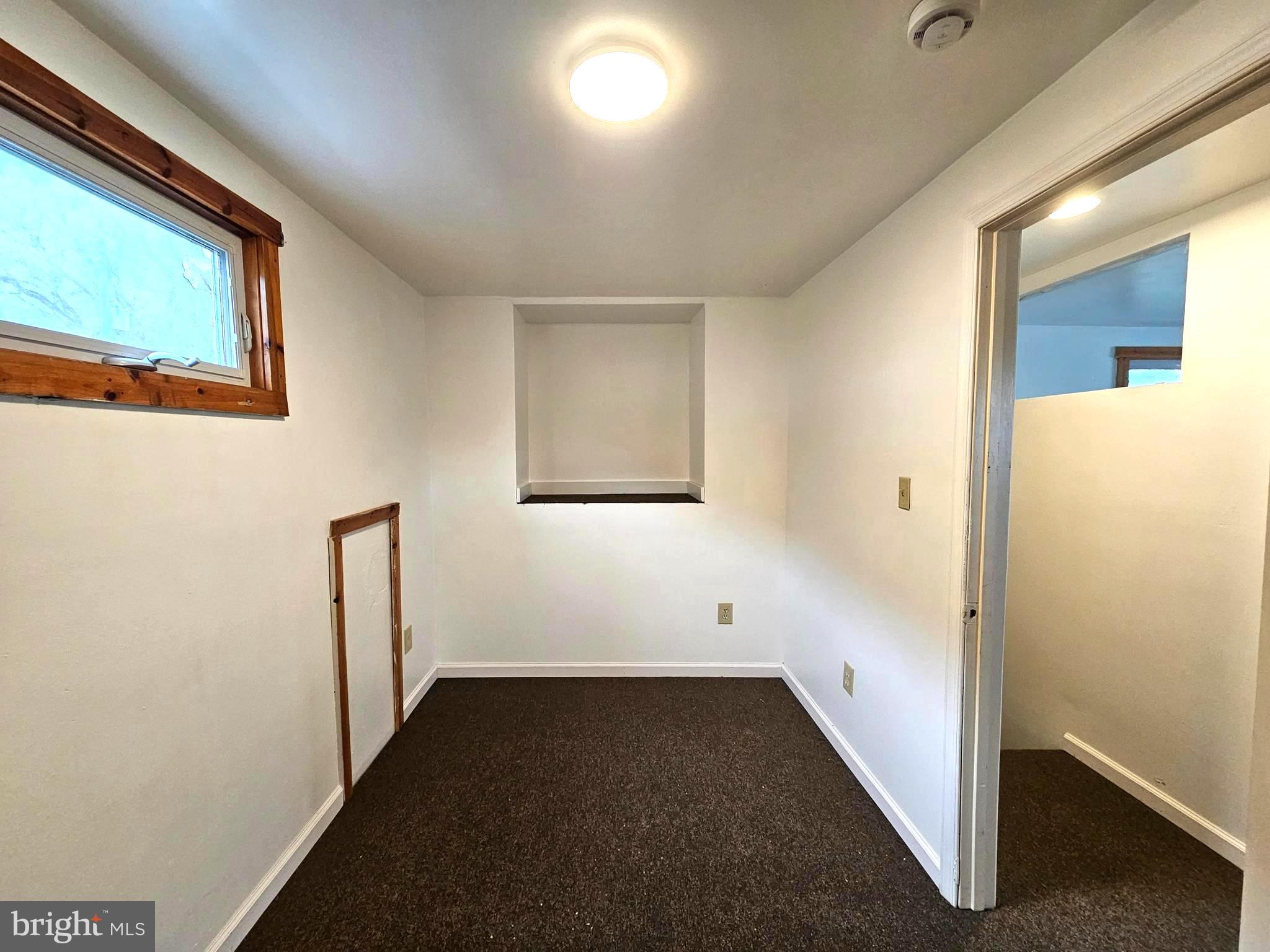 BERKELEY SPRINGS CORPORATION - Residential Lease