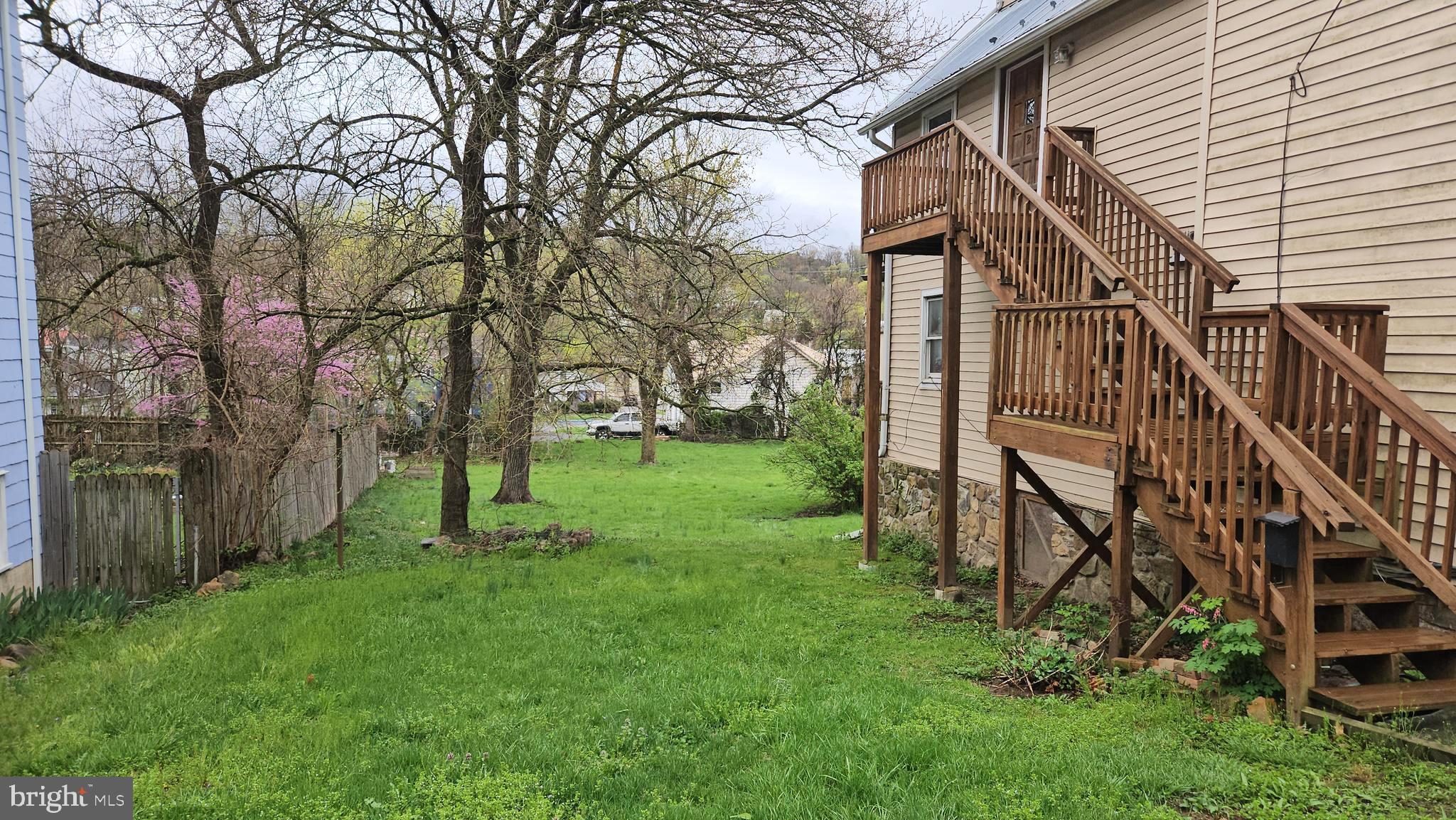 BERKELEY SPRINGS CORPORATION - Residential Lease