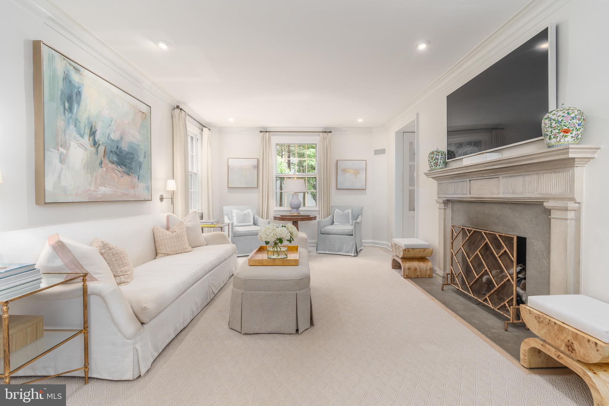 FOXHALL - Residential