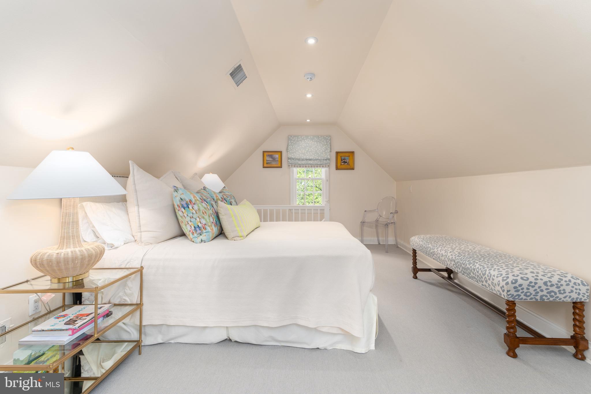 FOXHALL - Residential