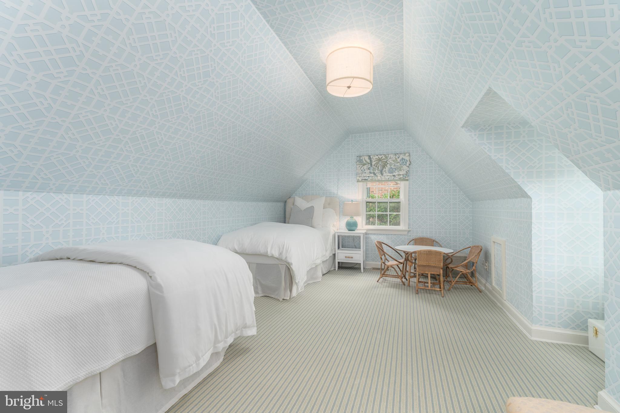 FOXHALL - Residential