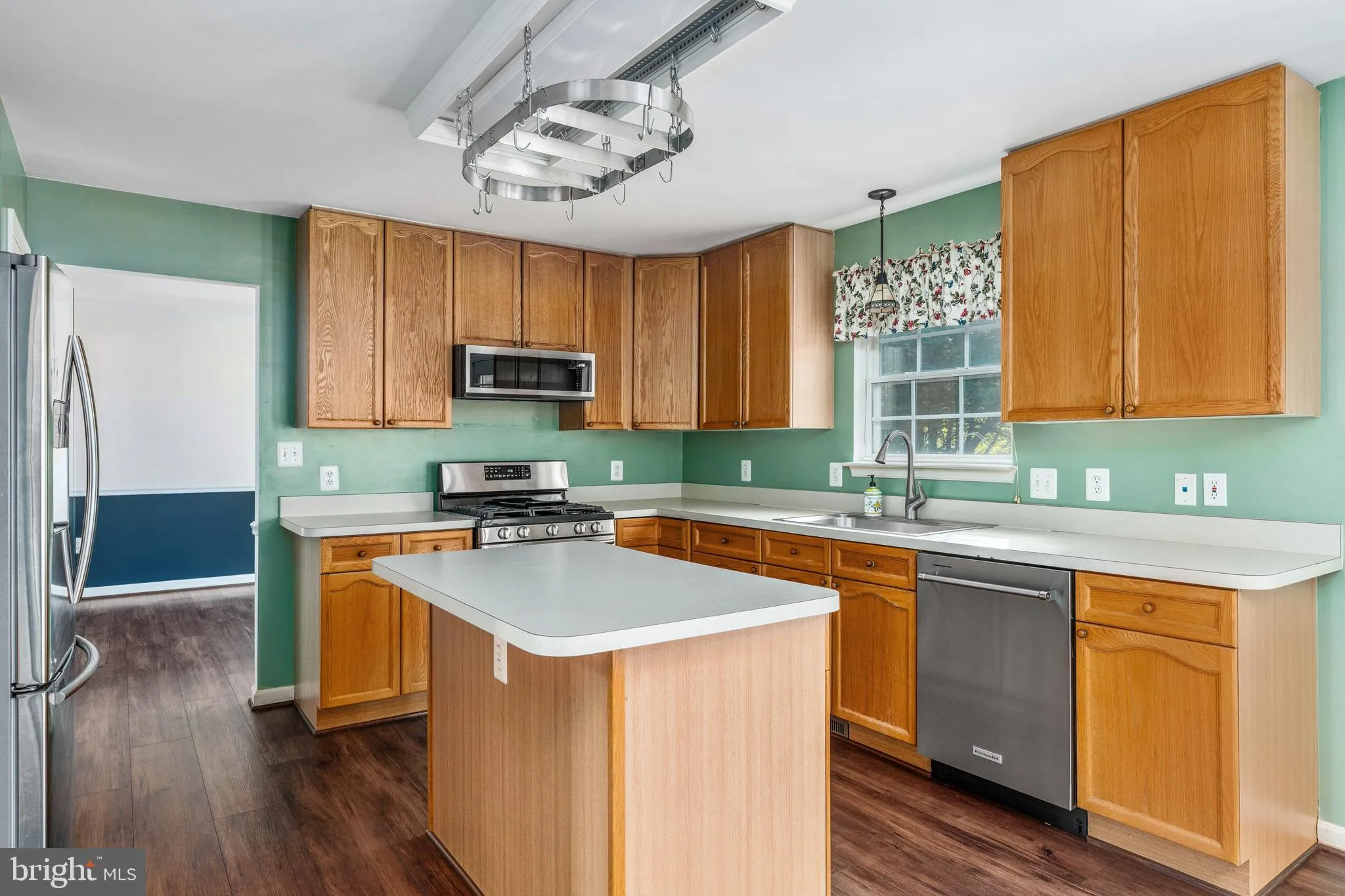 Fredericksburg, Virginia 22408, United States, 4 Bedrooms Bedrooms, ,4 BathroomsBathrooms,Residential,Active,225415