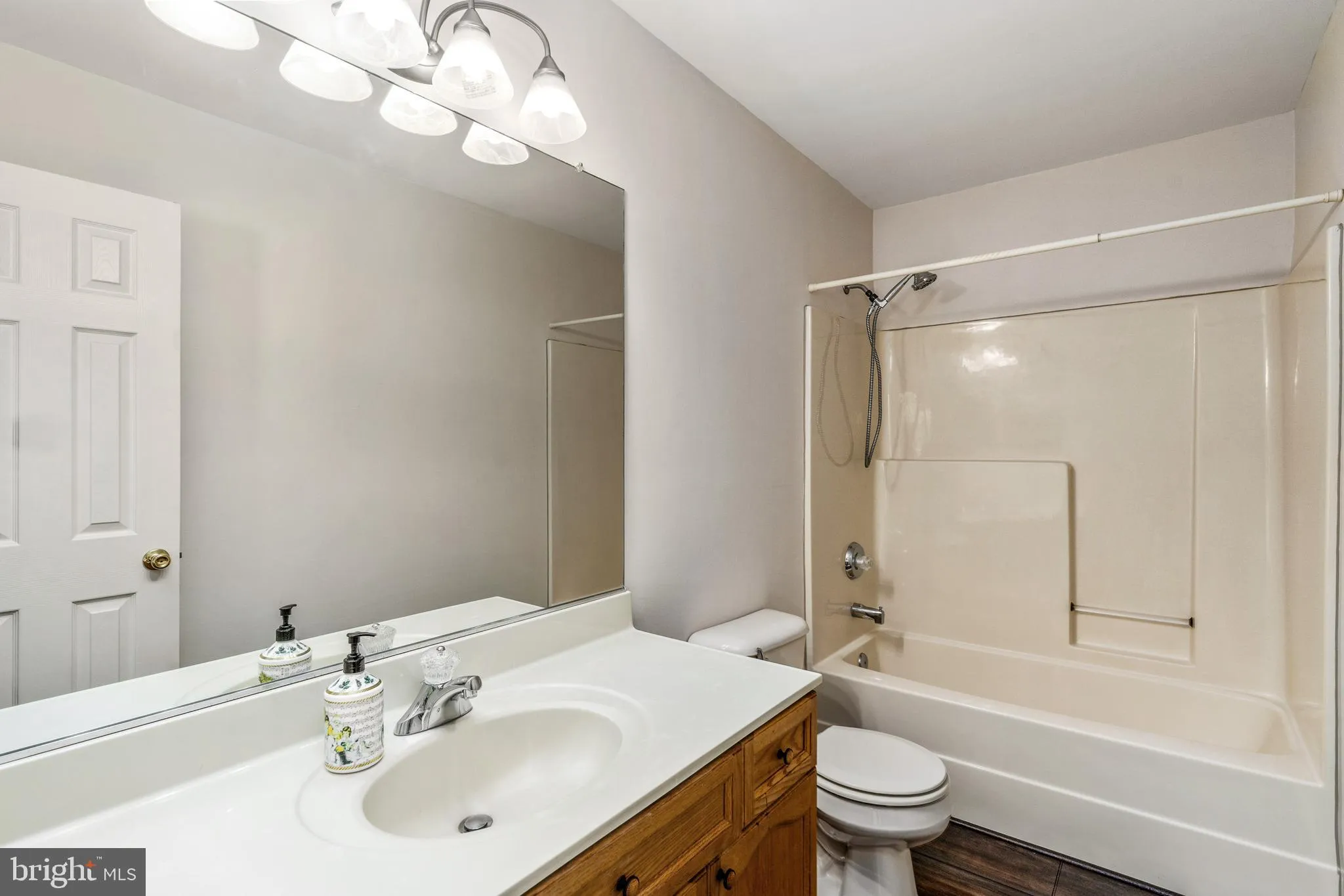 Fredericksburg, Virginia 22408, United States, 4 Bedrooms Bedrooms, ,4 BathroomsBathrooms,Residential,Active,225415