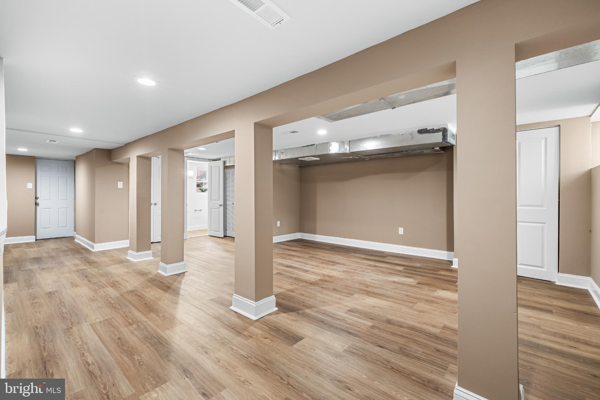 WOODBROOK - Residential