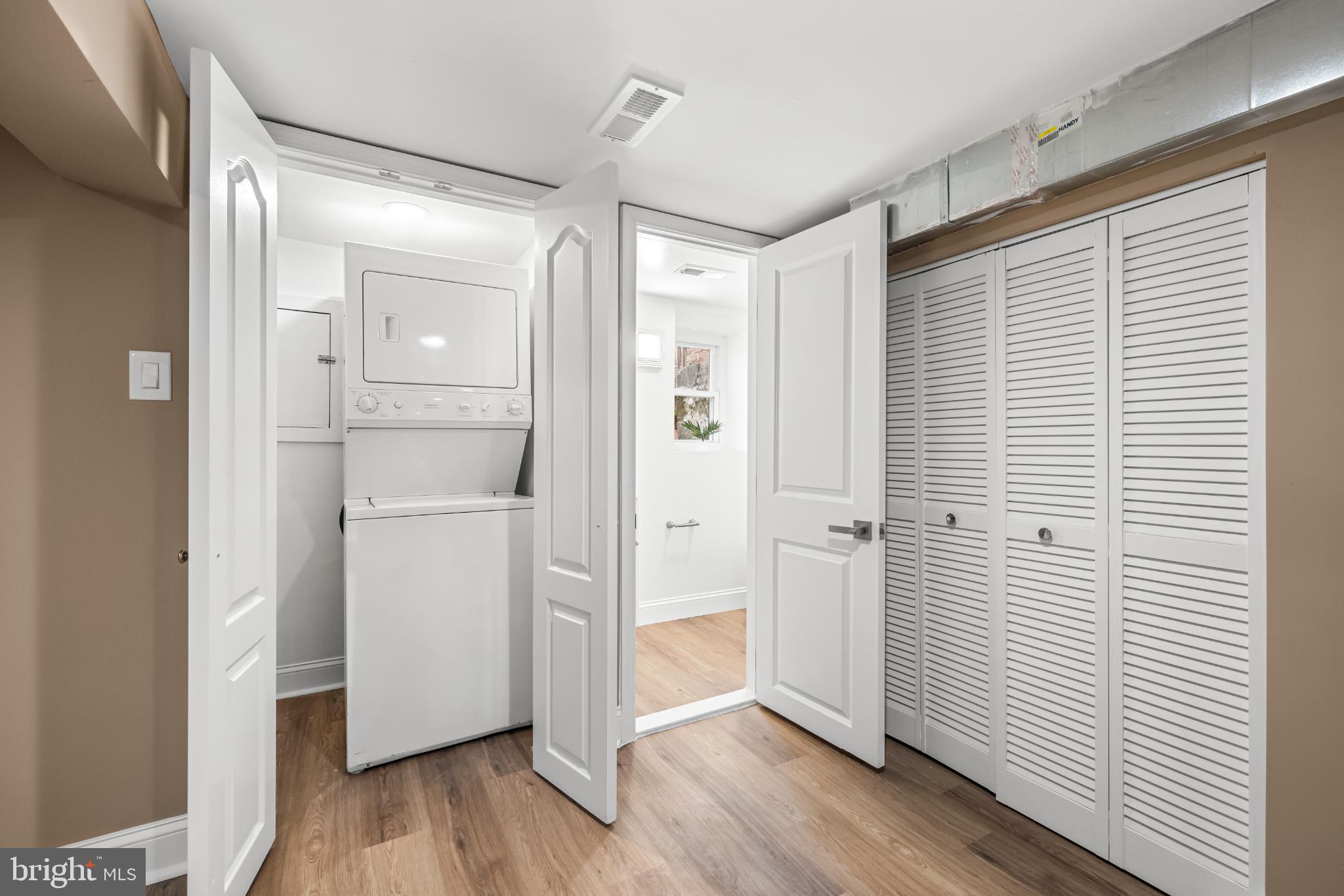 WOODBROOK - Residential