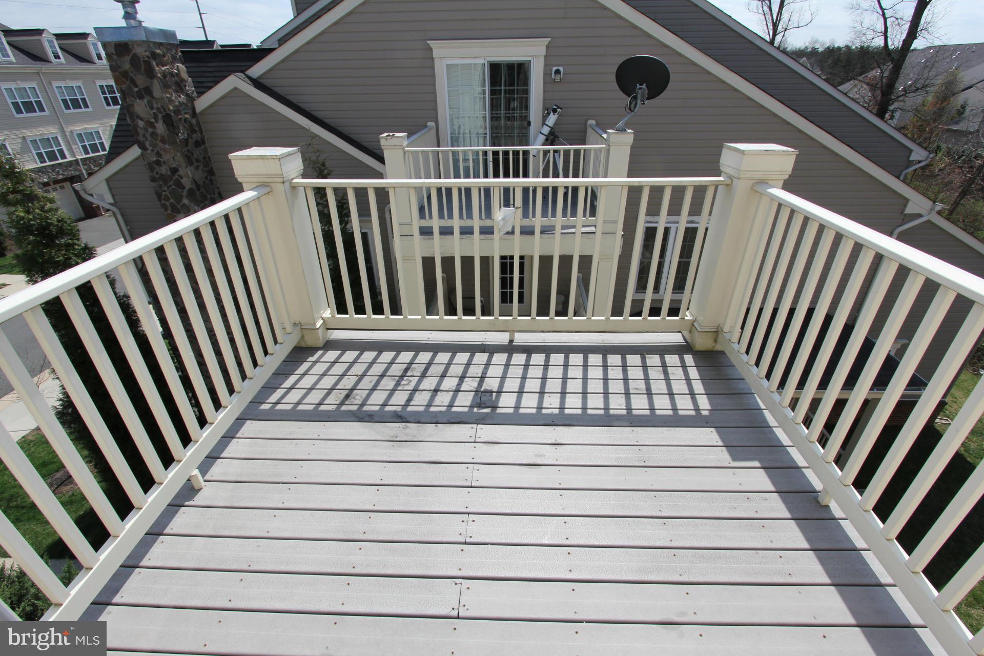 CHATSWORTH VILLAGE CONDO - Residential Lease